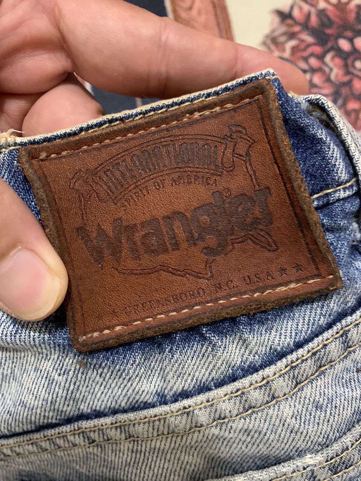 Wrangler Vintage Wrangler Distressed Denim Size US 33 - 12 Thumbnail