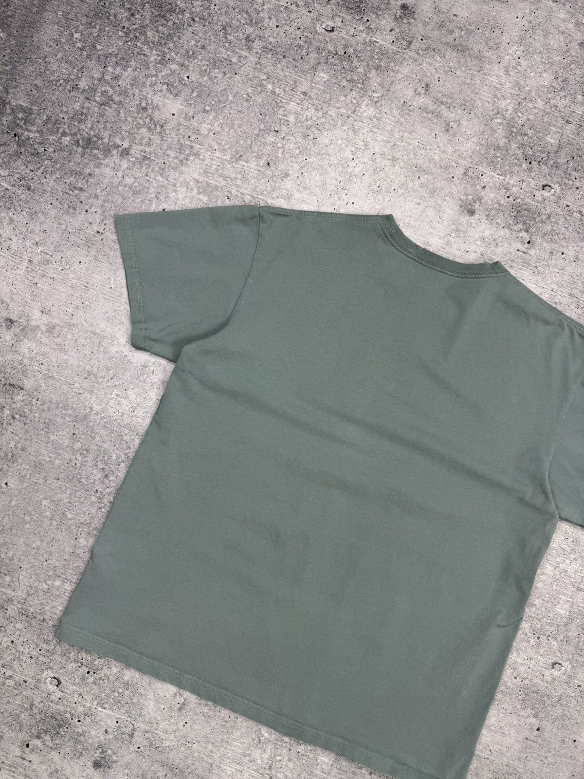 Carhartt × Carhartt Wip × Designer Vintage Y2K Style Carhartt WIP S/S Chase Logo T-Shirt Tee Size US L / EU 52-54 / 3 - 15 Thumbnail