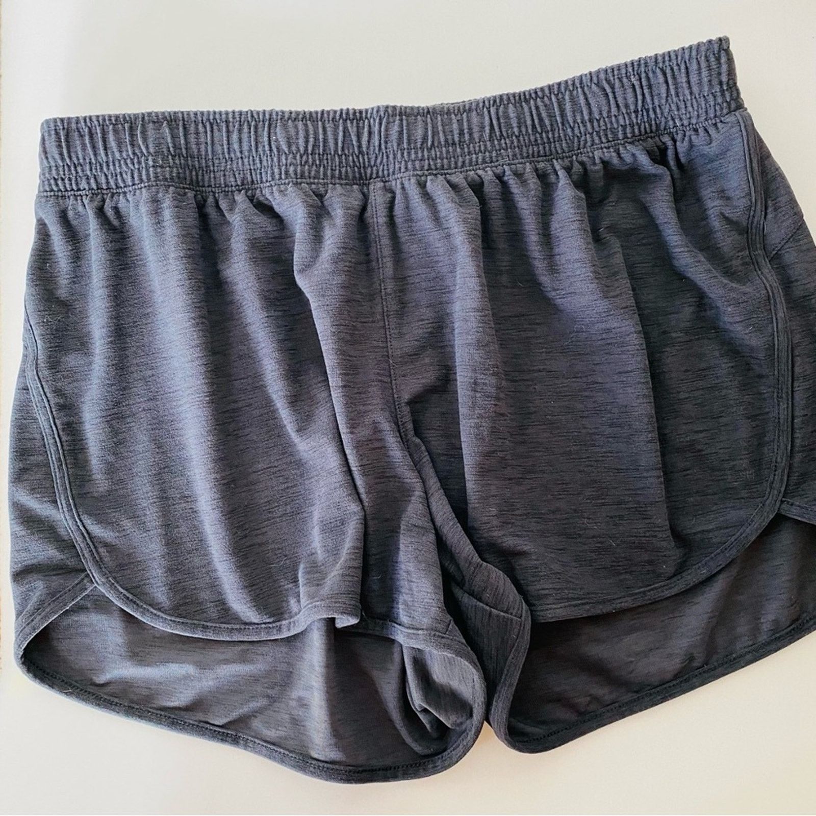 Old Navy NEW OLD NAVY ACTIVE Dark Grey Black Running Workout Shorts Size 28" / US 6 / IT 42 - 1 Thumbnail