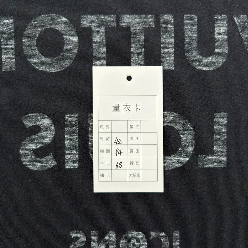 Louis Vuitton Louis Vuitton Black chain slogan short sleeve Size US M / EU 48-50 / 2 - 4 Thumbnail