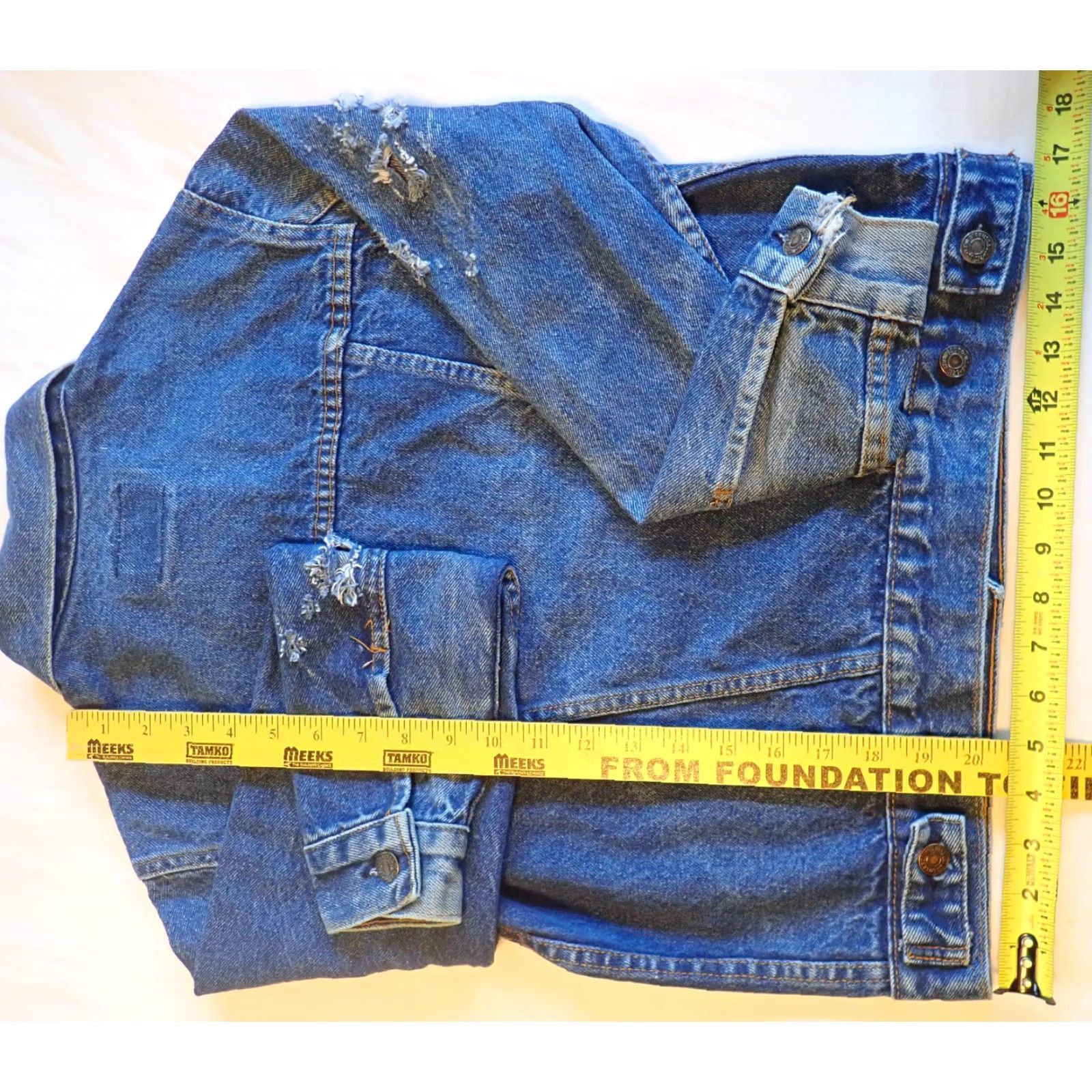 Levi's VINTAGE Levi's Women's Trucker Jacket Adult S Blue Distressed Denim 80s Retro Western Steampunk USA Size S / US 4 / IT 40 - 6 Thumbnail