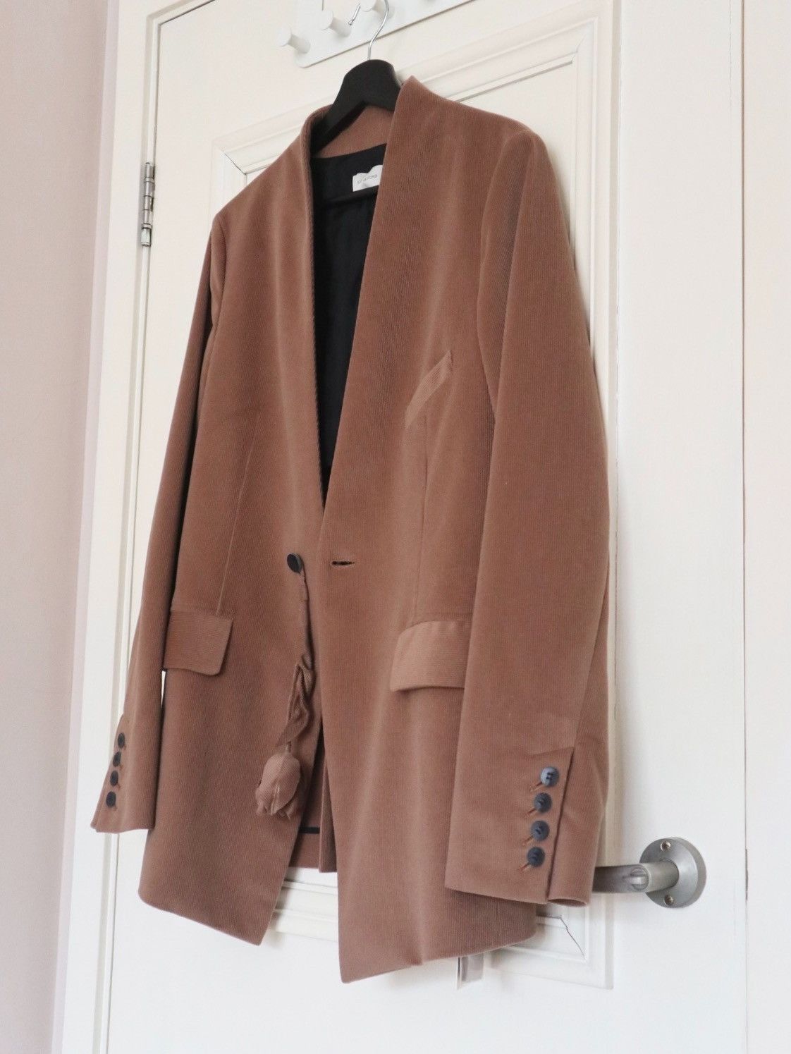 Bed j.w. Ford Sz 0 Bed J.W. Ford 22SS Runway Velvet Rose Jacket-2505 Size US XS / EU 42 / 0 - 5 Thumbnail