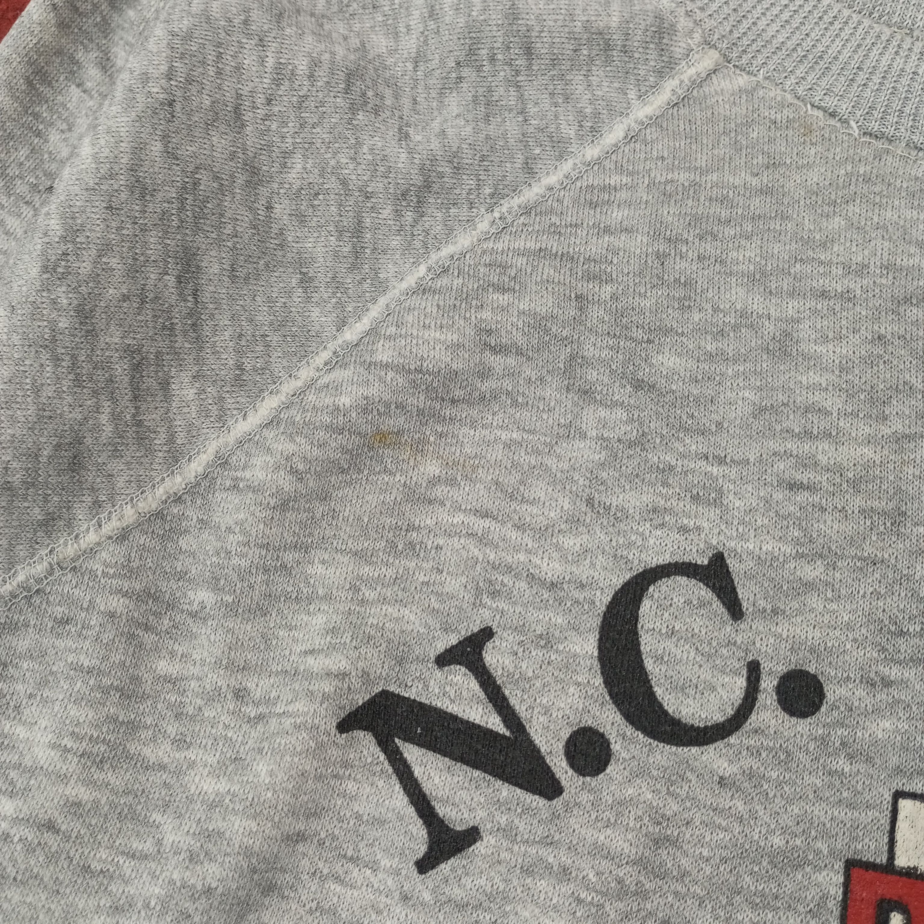 Vintage N.C State NCAA Wolfpack Vintage Sweatshirt c251n7 Size US M / EU 48-50 / 2 - 5 Thumbnail