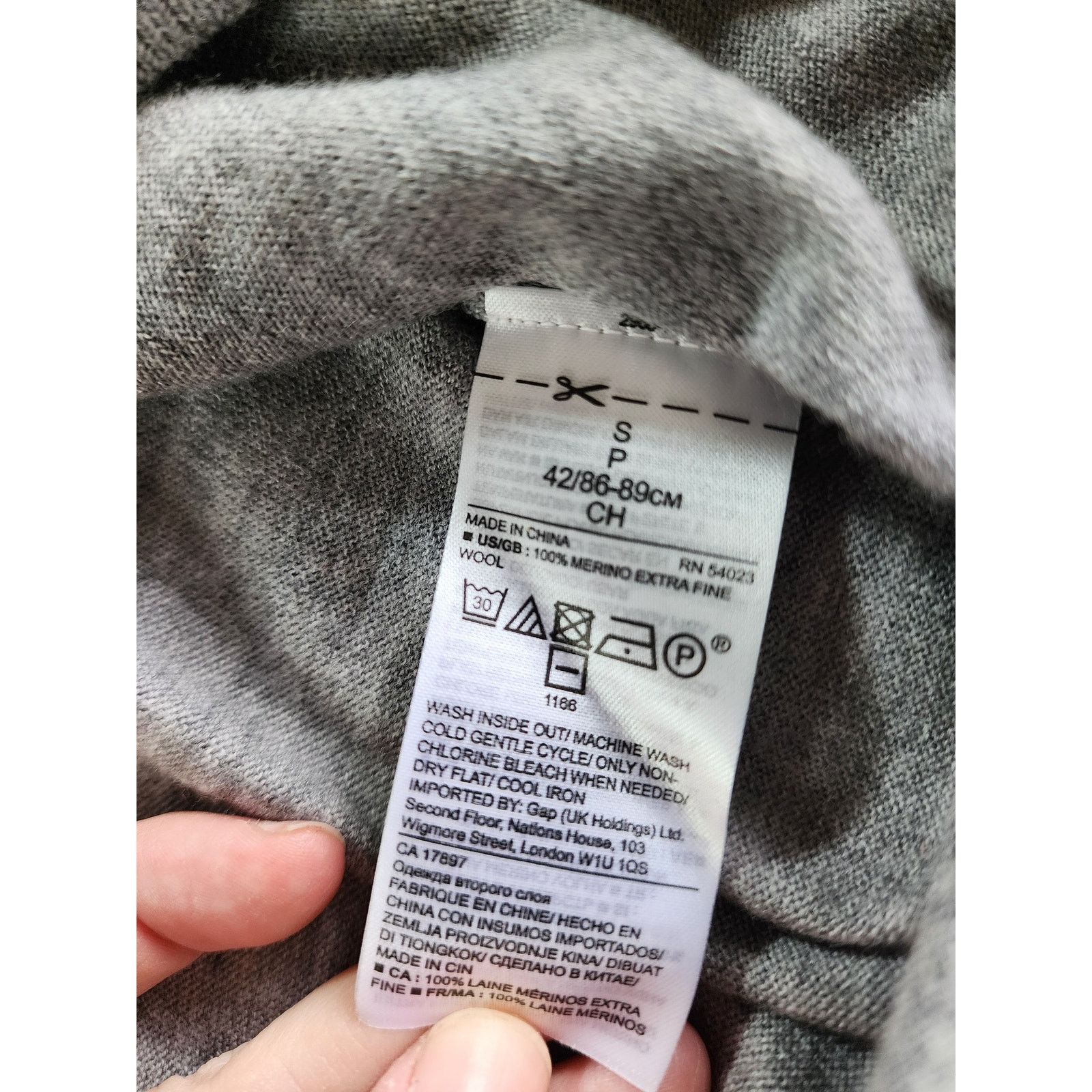 Banana Republic Banana Republic 100% Extra Fine Merino Wool Sweater S Gray Size S / US 4 / IT 40 - 6 Thumbnail