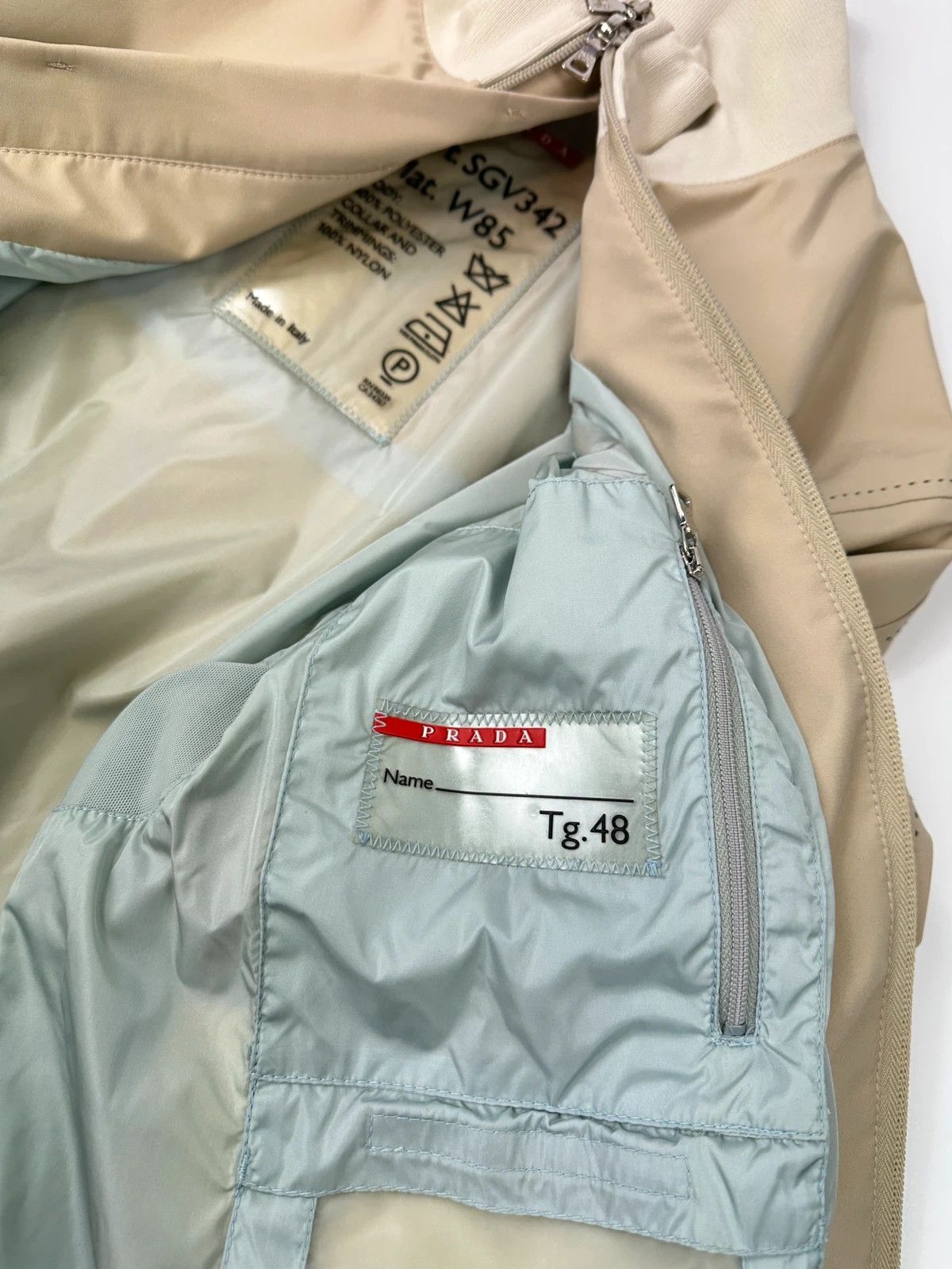 Prada Prada Sport FW2000 Beige Gore-Tex Nylon Jacket Size US M / EU 48-50 / 2 - 9 Thumbnail