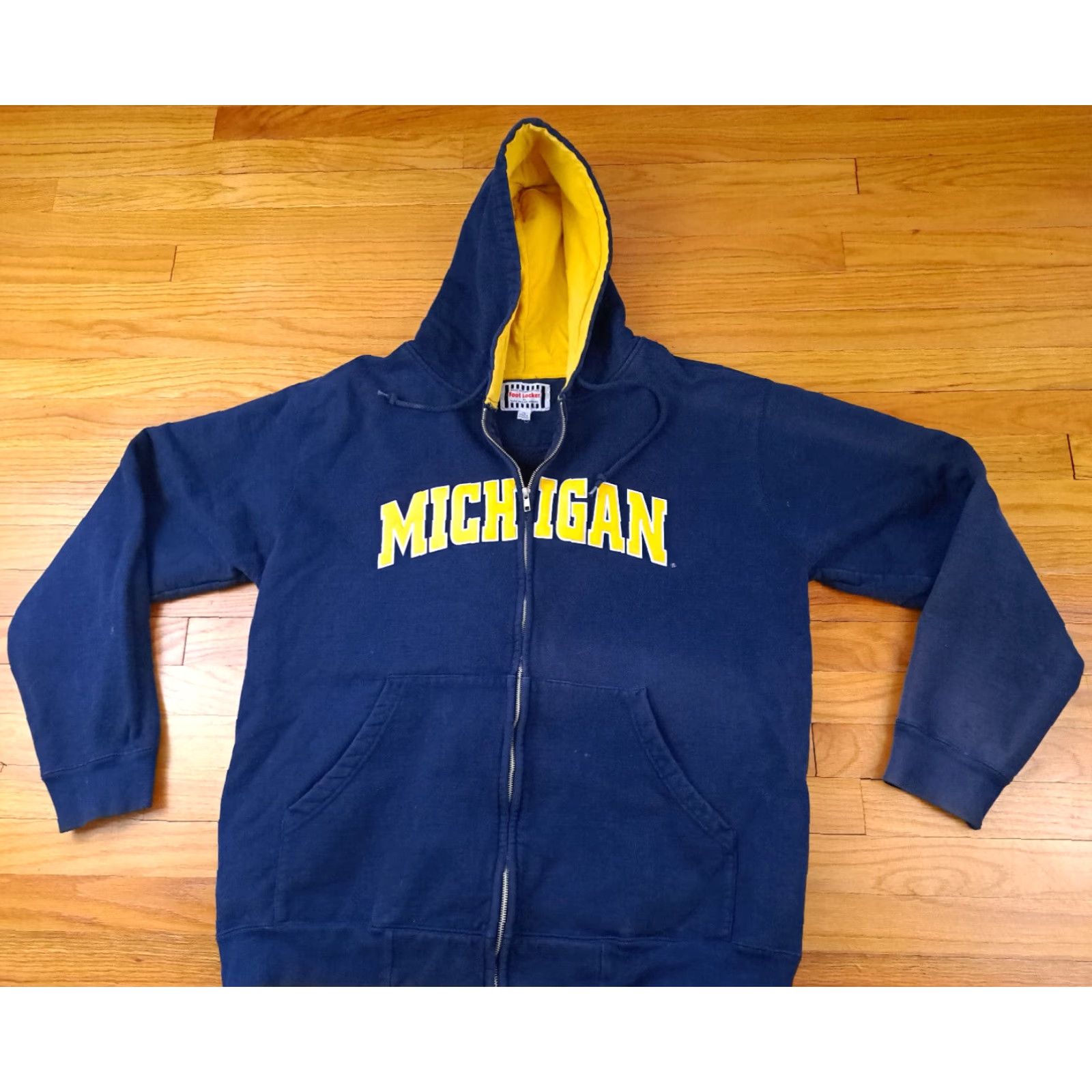 Vintage VINTAGE Foot Locker Michigan Wolverines Embroidered Cotton Zip Hooded Jacket XL Blue Unisex Adults 90s Basketball Size US XL / EU 56 / 4 - 3 Thumbnail