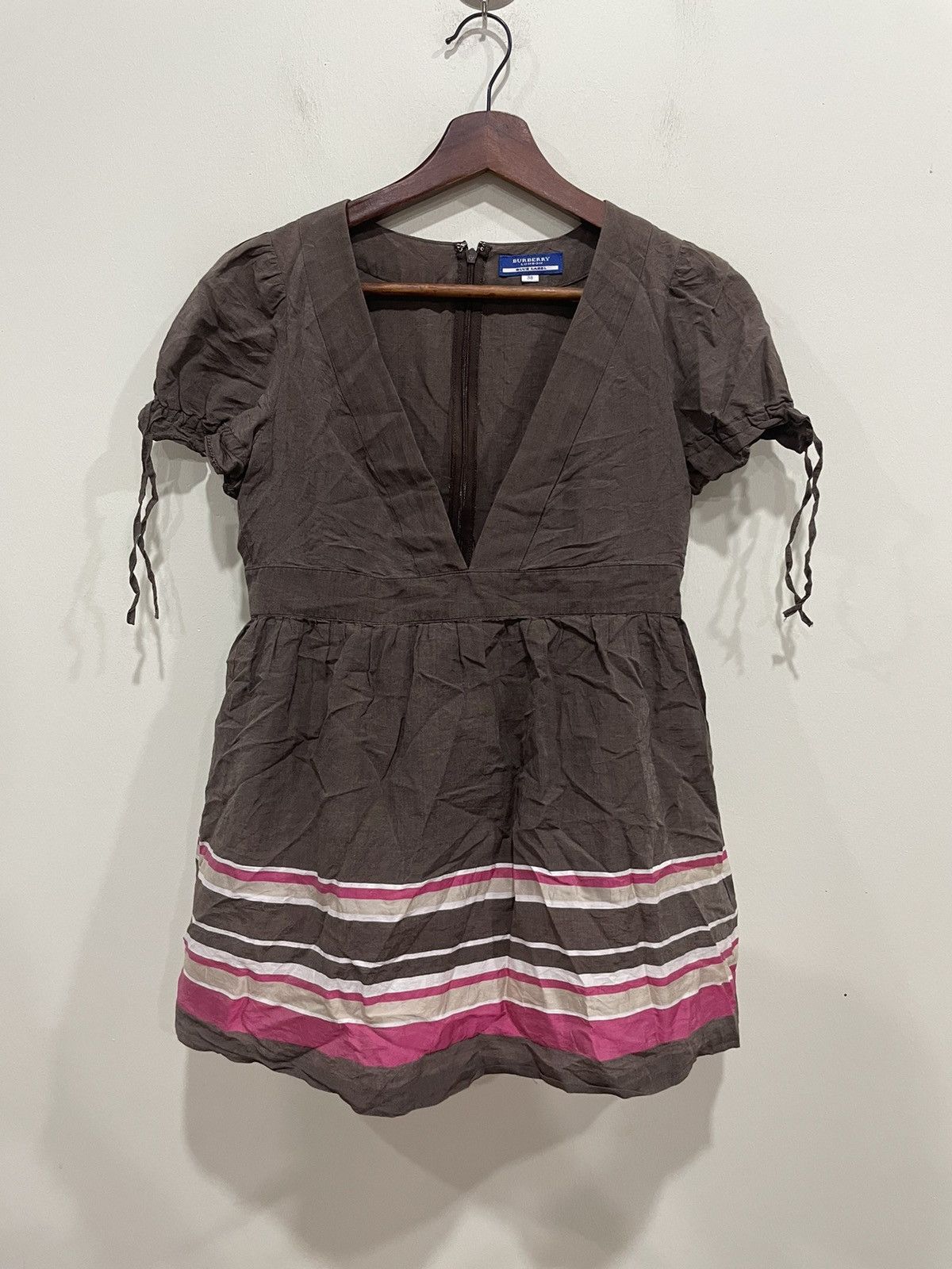 Burberry Burberry V-Neck Blouse Size XS / US 0-2 / IT 36-38 - 1 Thumbnail