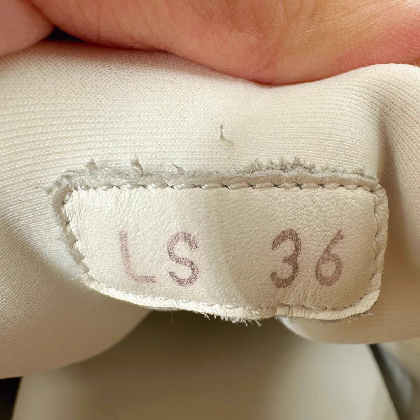 Dior Dior D-Connect White Casual Sneakers K12 Size US 6 / IT 36 - 7 Thumbnail