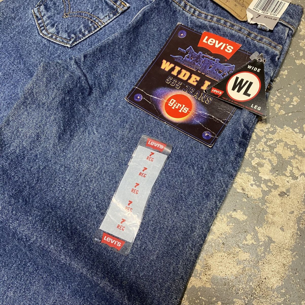 Levi's × Vintage Vintage Girls Levi’s 565 Wide Leg Blue Denim Jeans USA NWT Size US 26 / EU 42 - 10 Thumbnail