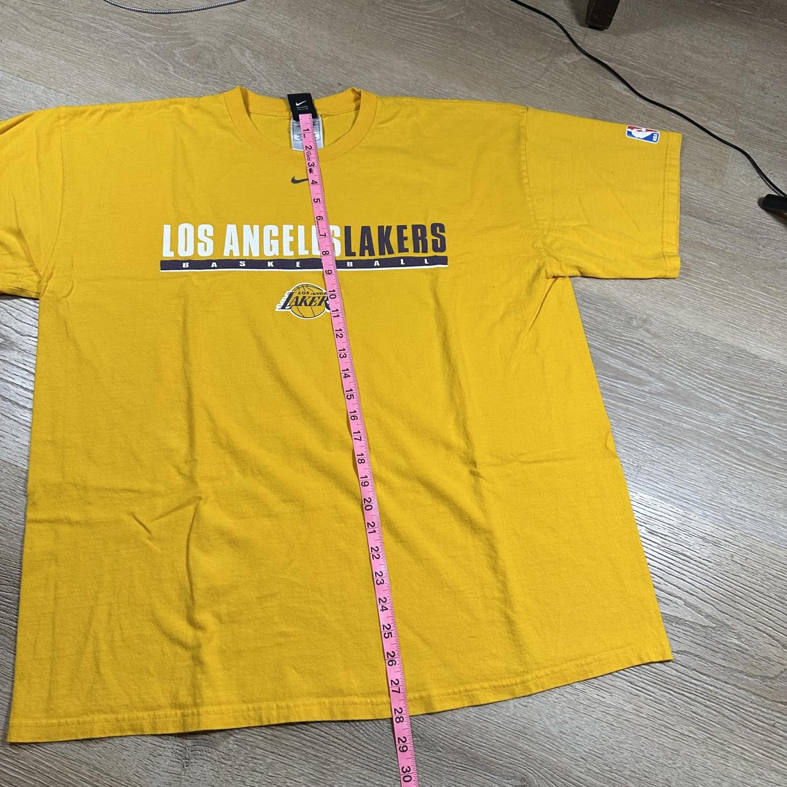 Nike Nike Mens T-shirt XL Yellow Los Angeles Lakers Basketball Size US XL / EU 56 / 4 - 7 Thumbnail