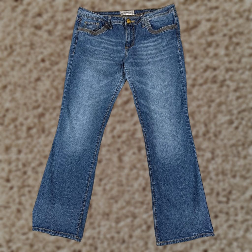 Vintage Phat Fashion Jeans Women Blue Denim Bootcut Mid Rise 36x31 15 Regular 36 Waist 31 Inseam 5-Pocket Denim Cotton Blend Stretch City Vintage No N/A Size 36" / US 14 / IT 50 - 1 Thumbnail