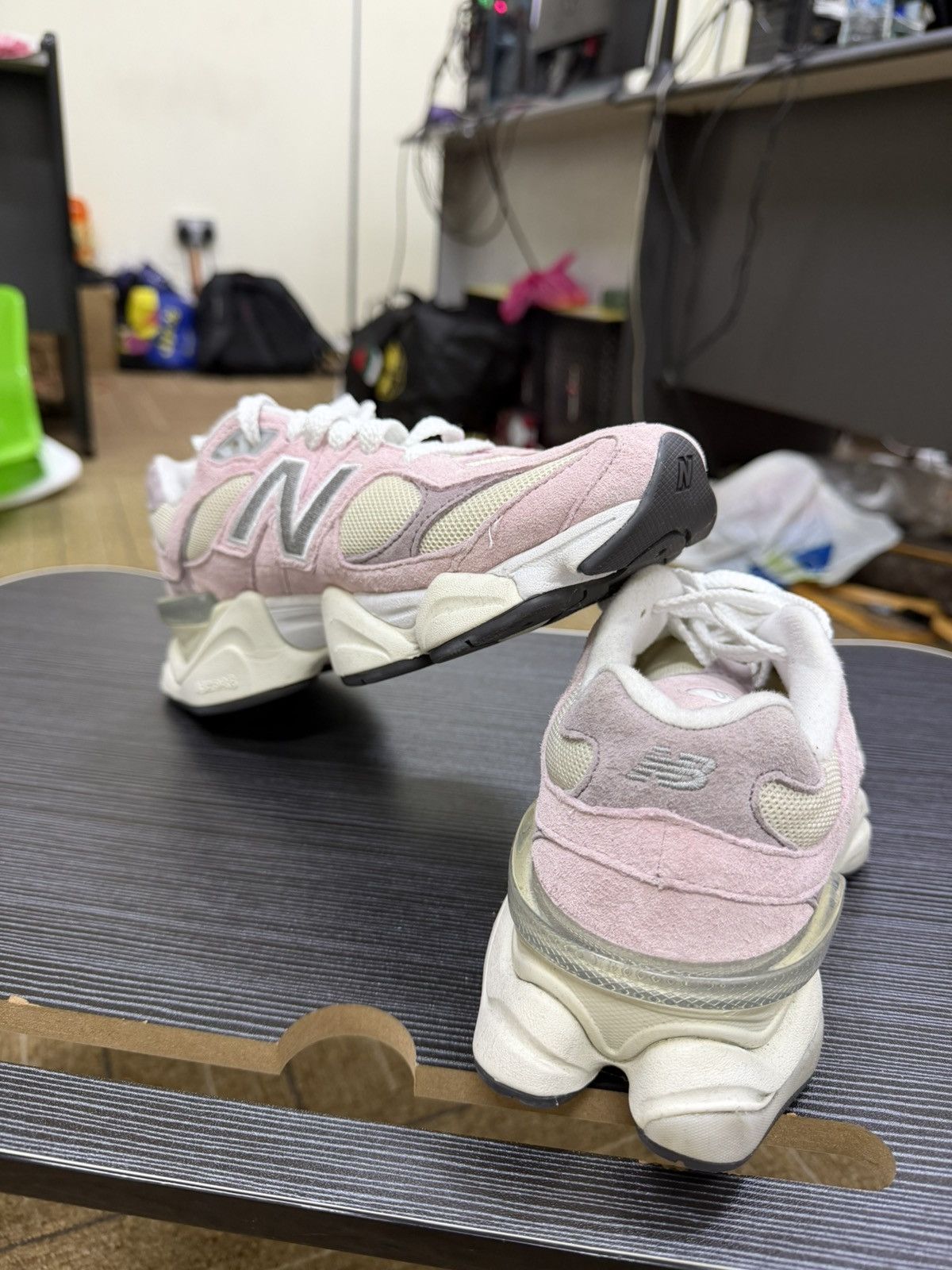 New Balance New balance 9060 pig skin Size US 6.5 / IT 36.5 - 2 Thumbnail