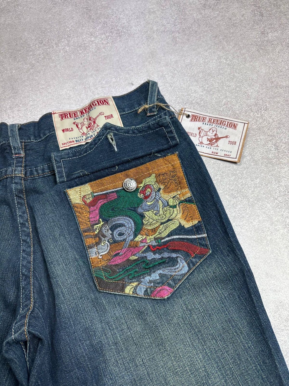 True Religion Vintage True Religion Y2K Embroidery Baggy Shorts Rare 42 Size US 40 / EU 56 - 3 Thumbnail