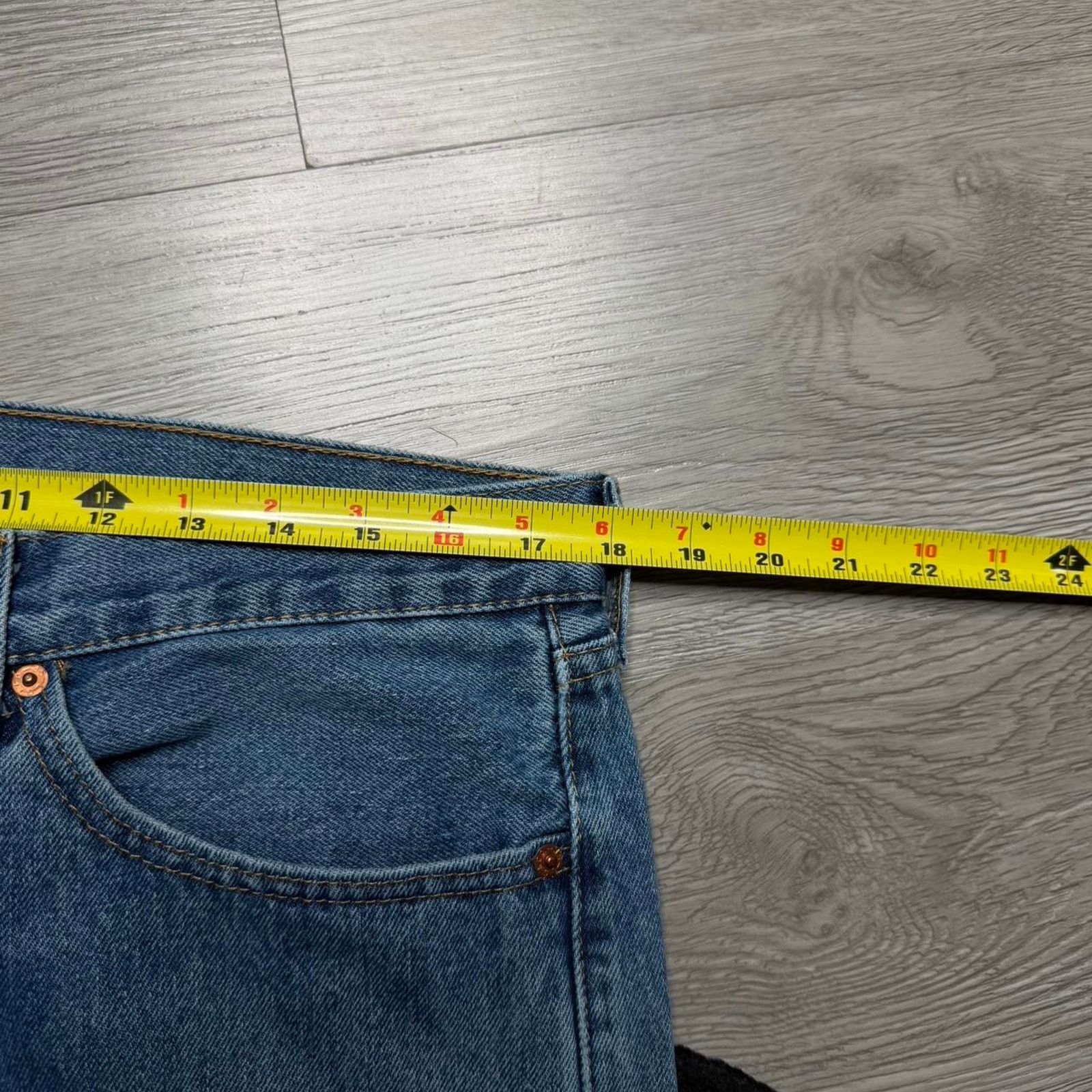 Levi's Levi’s Strauss 505 Regular Fit Straight Leg Distressed Jeans Size US 34 / EU 50 - 4 Thumbnail