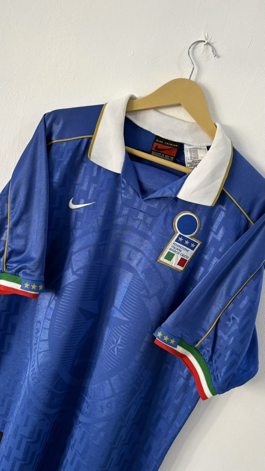 Nike ITALY 95 HOME KIT JERSEY Size US XL / EU 56 / 4 - 2 Thumbnail