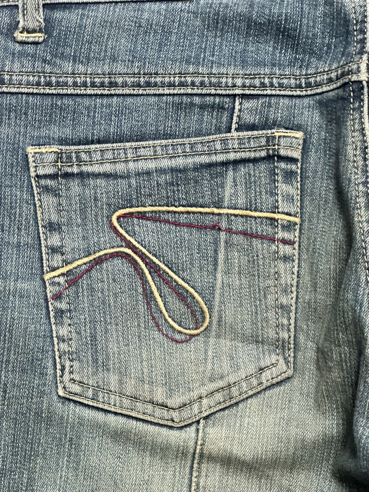 Japanese Brand Vintage Castanets Club Flared Jeans High Rise, Light Wash Size US 31 - 7 Thumbnail