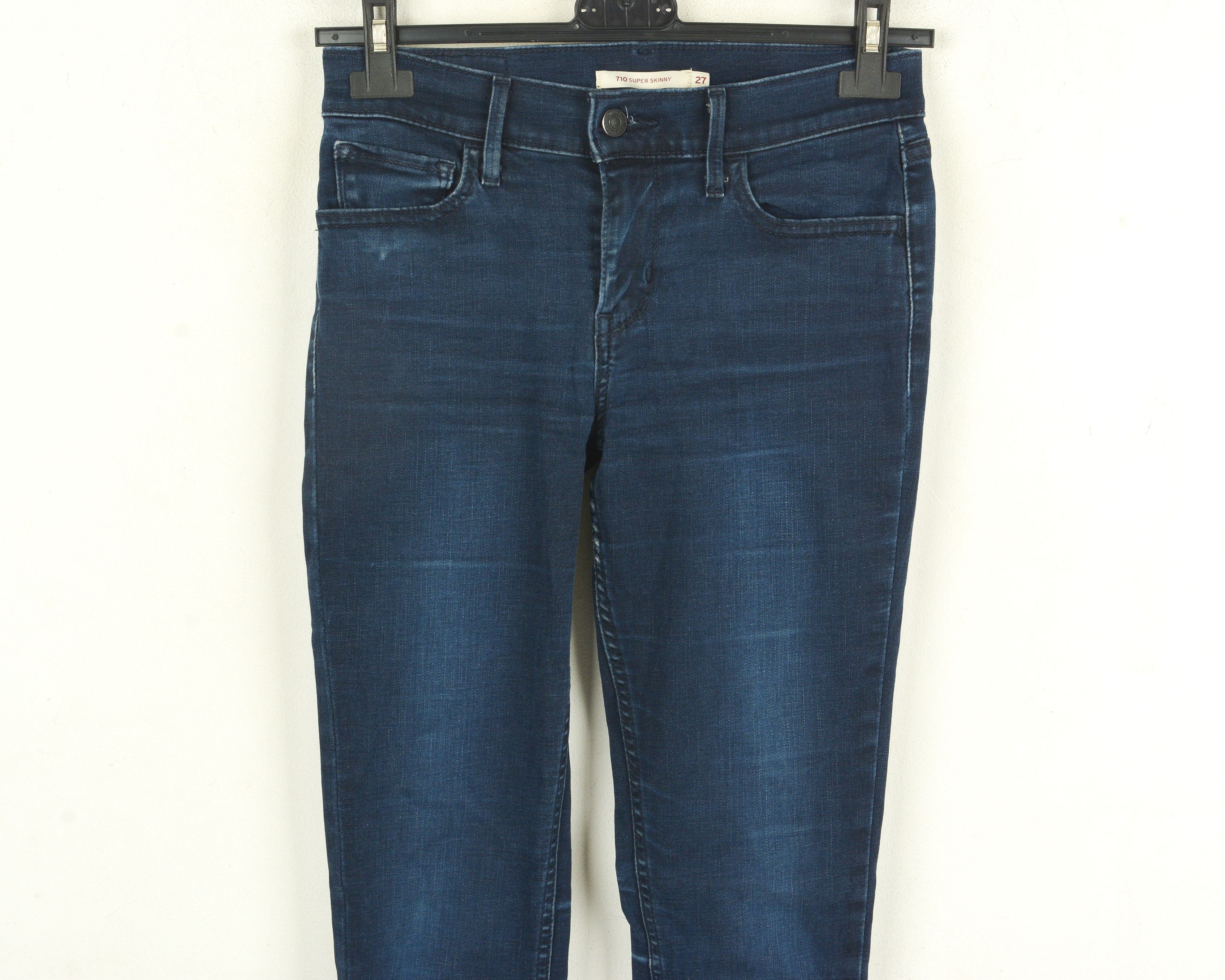 Levi's 710 Super Skinny Womens W27 L32 Jeans Trousers Pants Denim Size 27" / US 4 / IT 40 - 2 Thumbnail