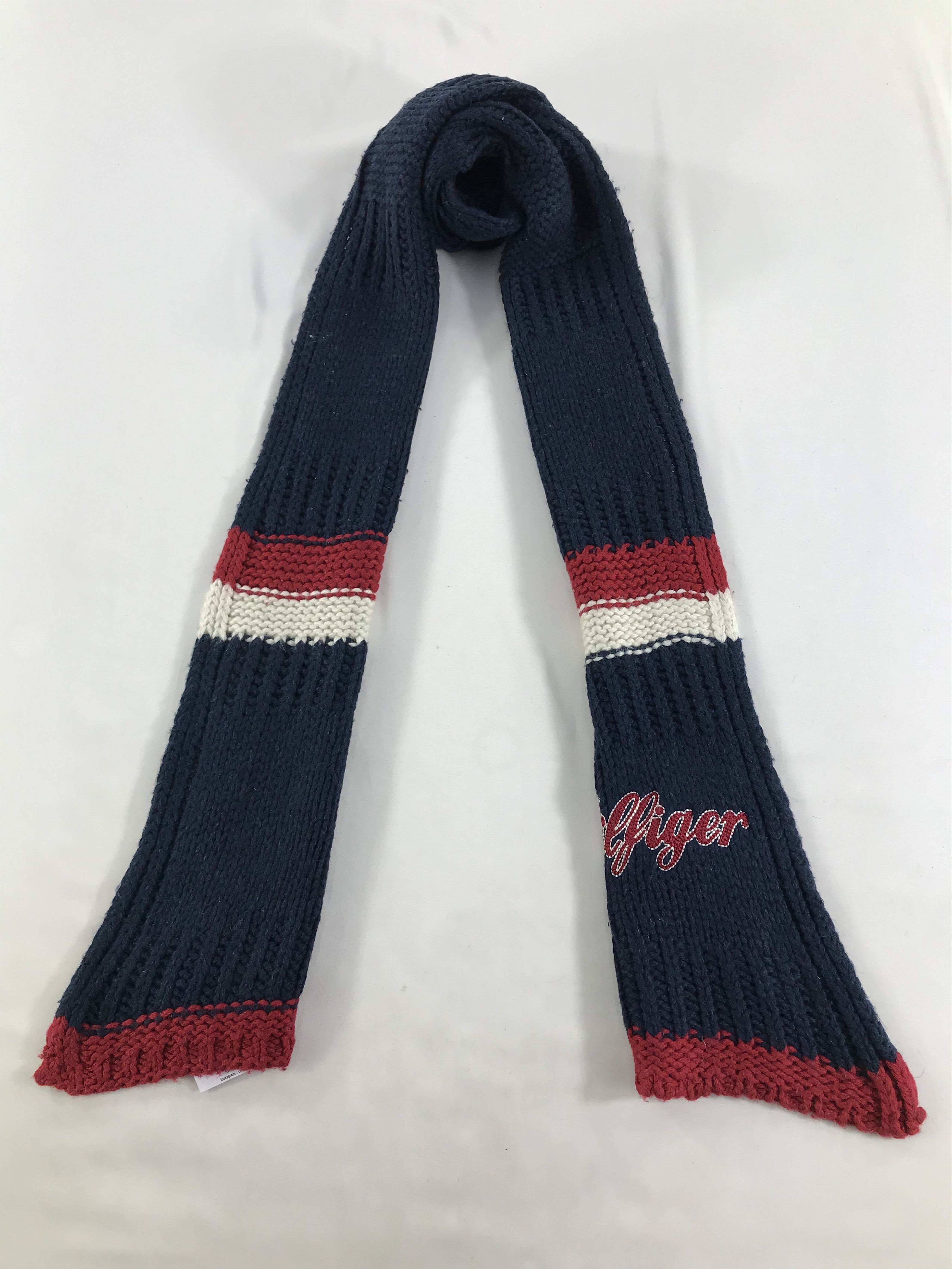 Tommy Hilfiger Vintage Tommy Hilfiger Scarf/Muffler/Neckwear MF1325 Size ONE SIZE - 1 Thumbnail