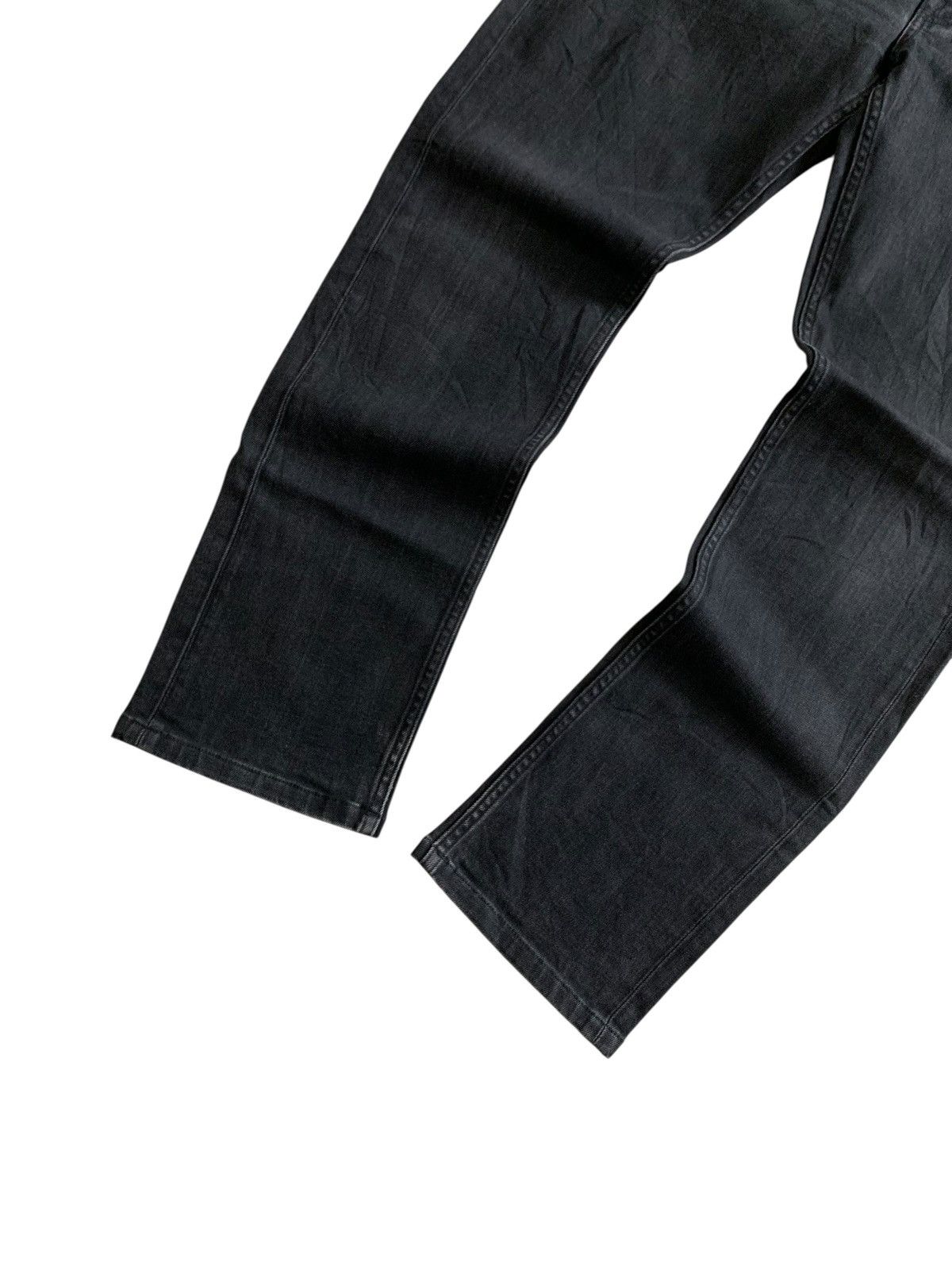 Undercover Uniqlo Undercover Jun Takahashi Black Wash Jeans Size US 30 / EU 46 - 2 Thumbnail