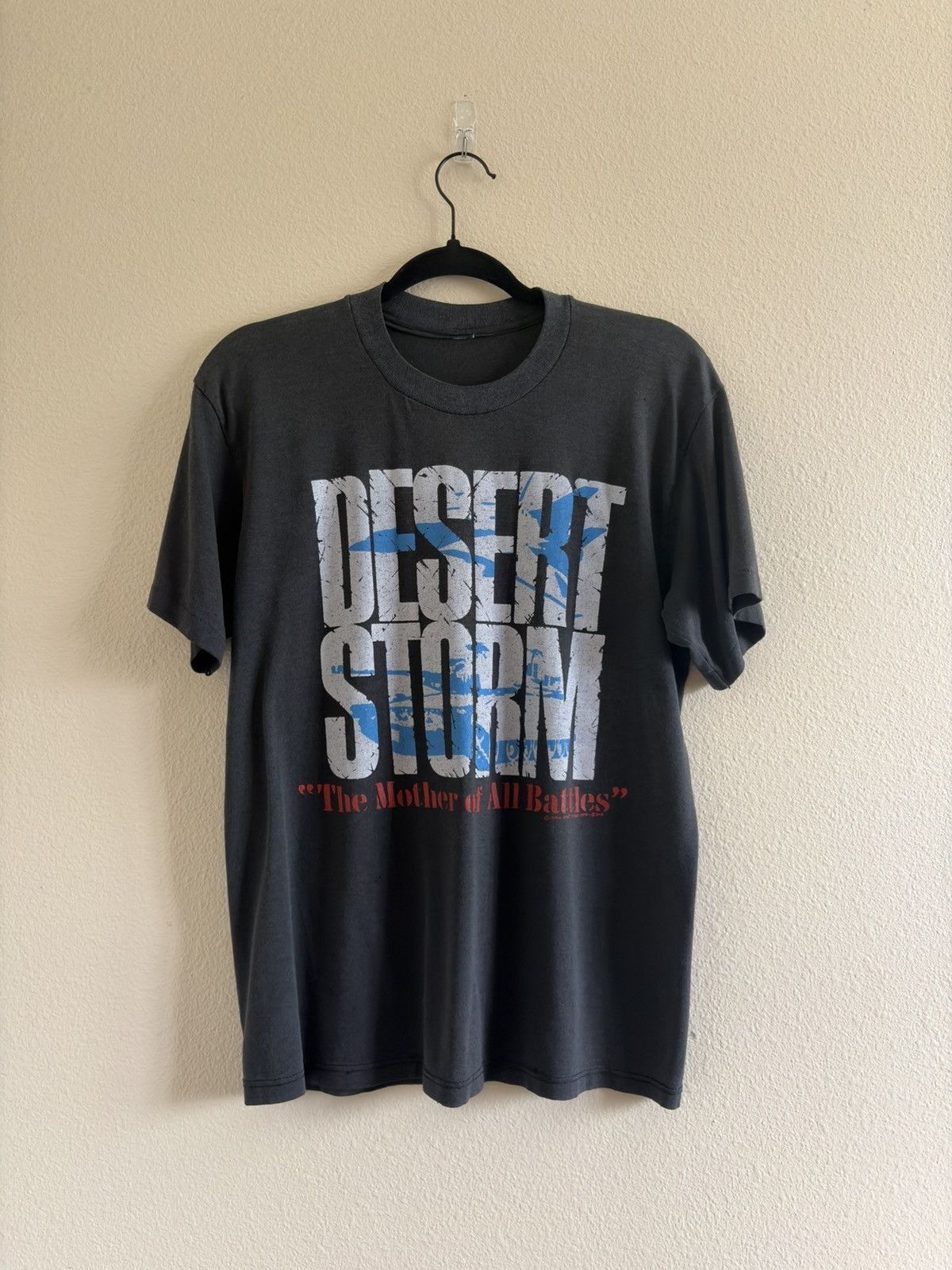 Vintage Faded Vintage 1991 Saddam Hussein Tour/Desert Storm Tee Size US L / EU 52-54 / 3 - 1 Thumbnail