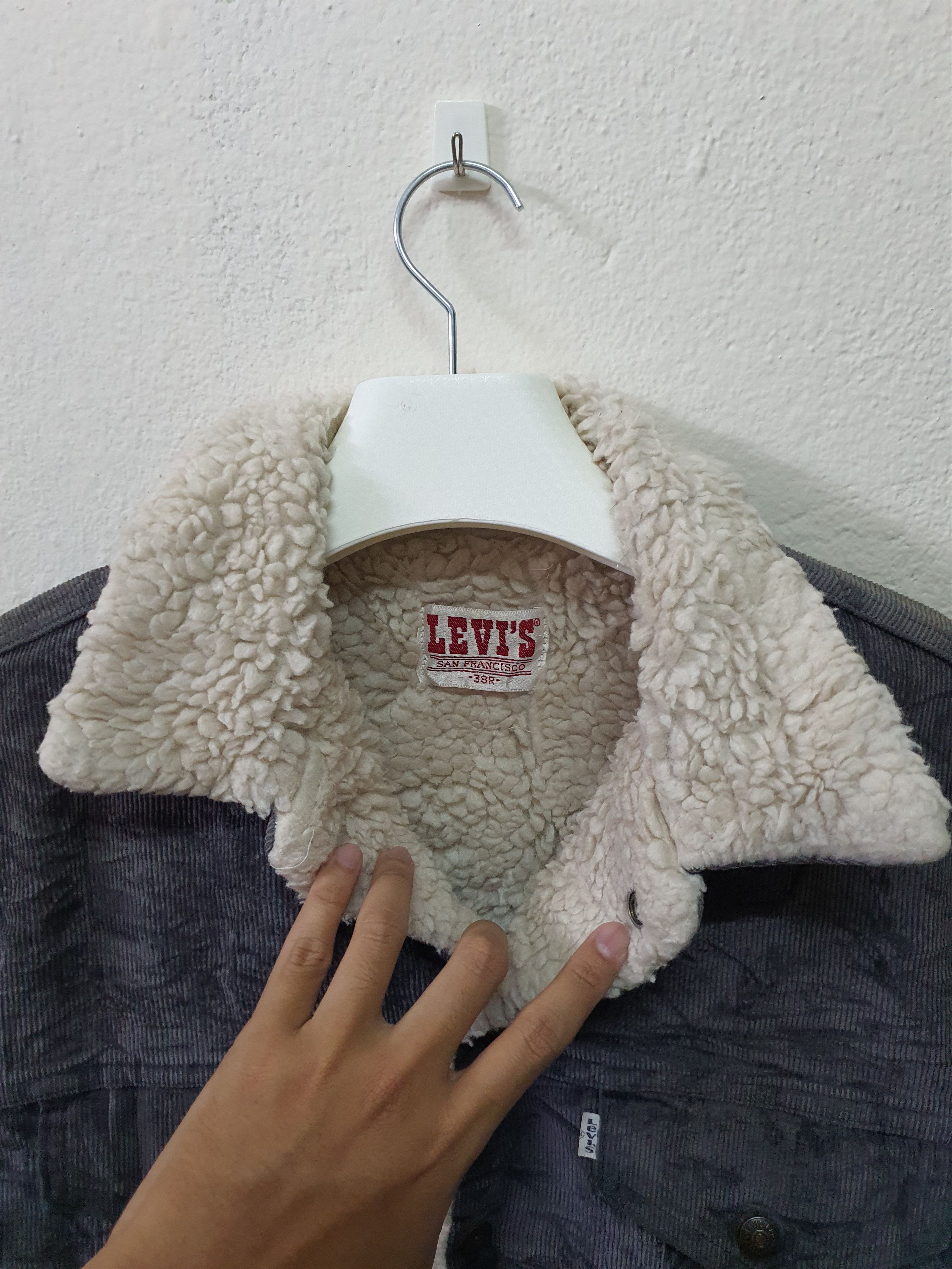 Levi's 90s Levi's San Francisco denim sherpa jacket. Size US L / EU 52-54 / 3 - 7 Thumbnail