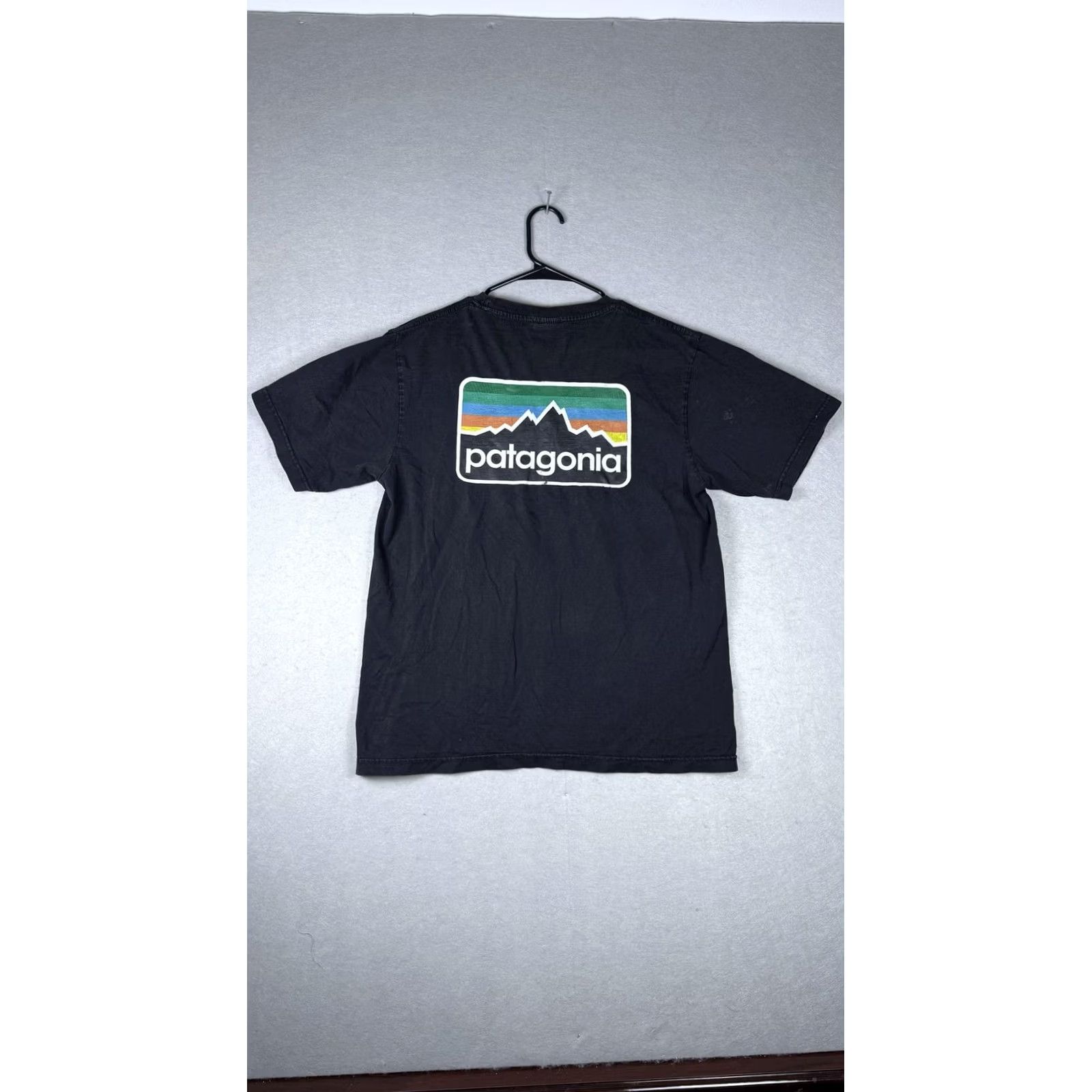 Patagonia Patagonia Mens Large Black Short Sleeve Organic Cotton Classic Logo Tee Shirt Size US L / EU 52-54 / 3 - 7 Thumbnail