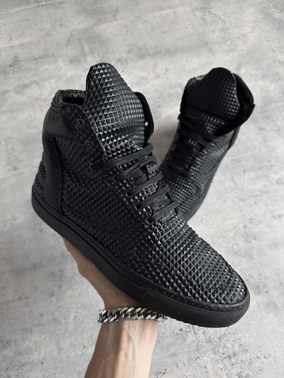 Filling Pieces (2015) TRANSFORMED PYRAMID HIGH TOP Size US 9 / EU 42 - 7 Thumbnail