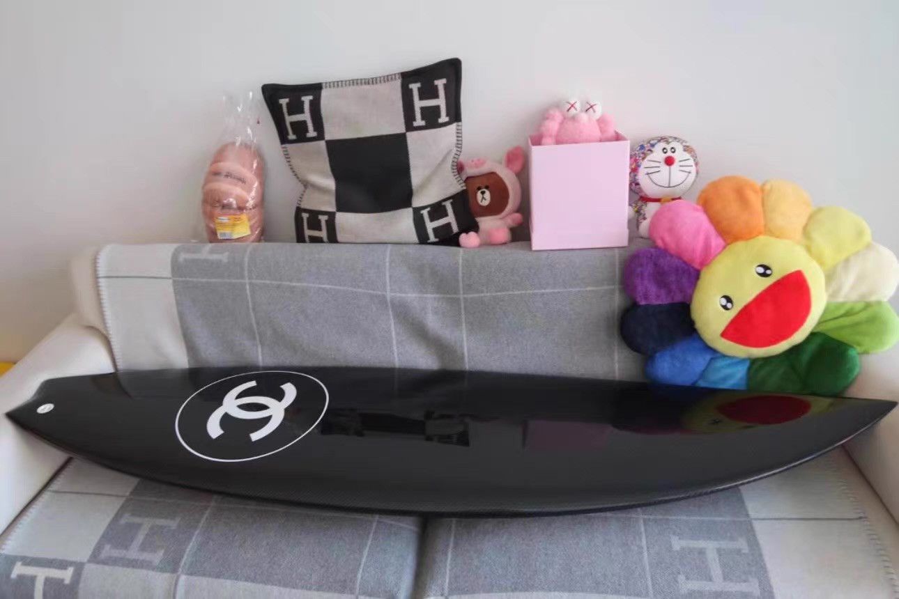 Chanel Chanel Black Carbon Fiber Surfboard Brand New Full Set Q14 Size ONE SIZE - 4 Thumbnail
