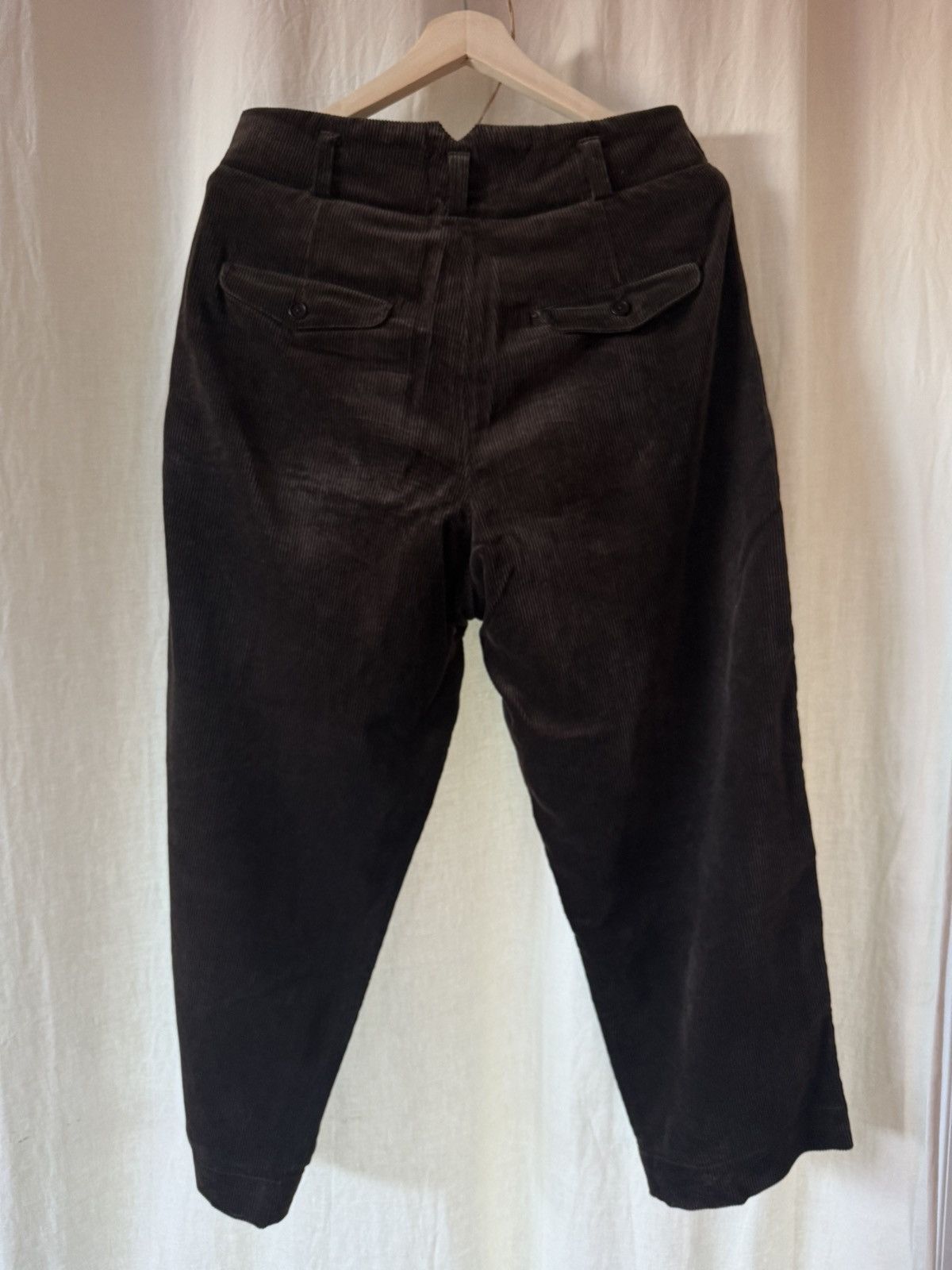 Two Pleat Pant / Sumi Ink Corduroy / Fw25 in Brown, Men's (Size 30) — image 4 of 6