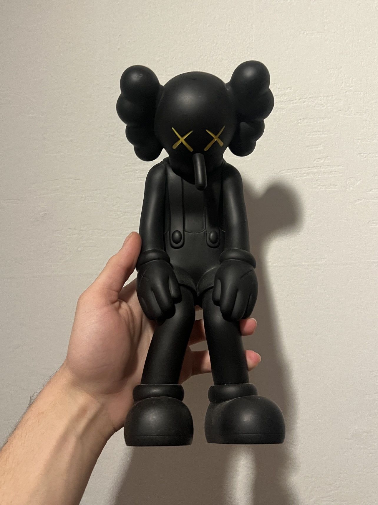 Kaws Kaws Small Lie Black Size ONE SIZE - 1 Thumbnail