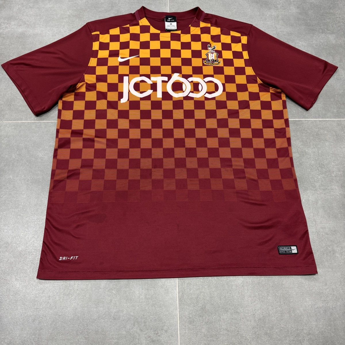 Nike Nike Bradford City 2015/2016 Home Soccer Jersey Men Size XL Size US XL / EU 56 / 4 - 4 Thumbnail