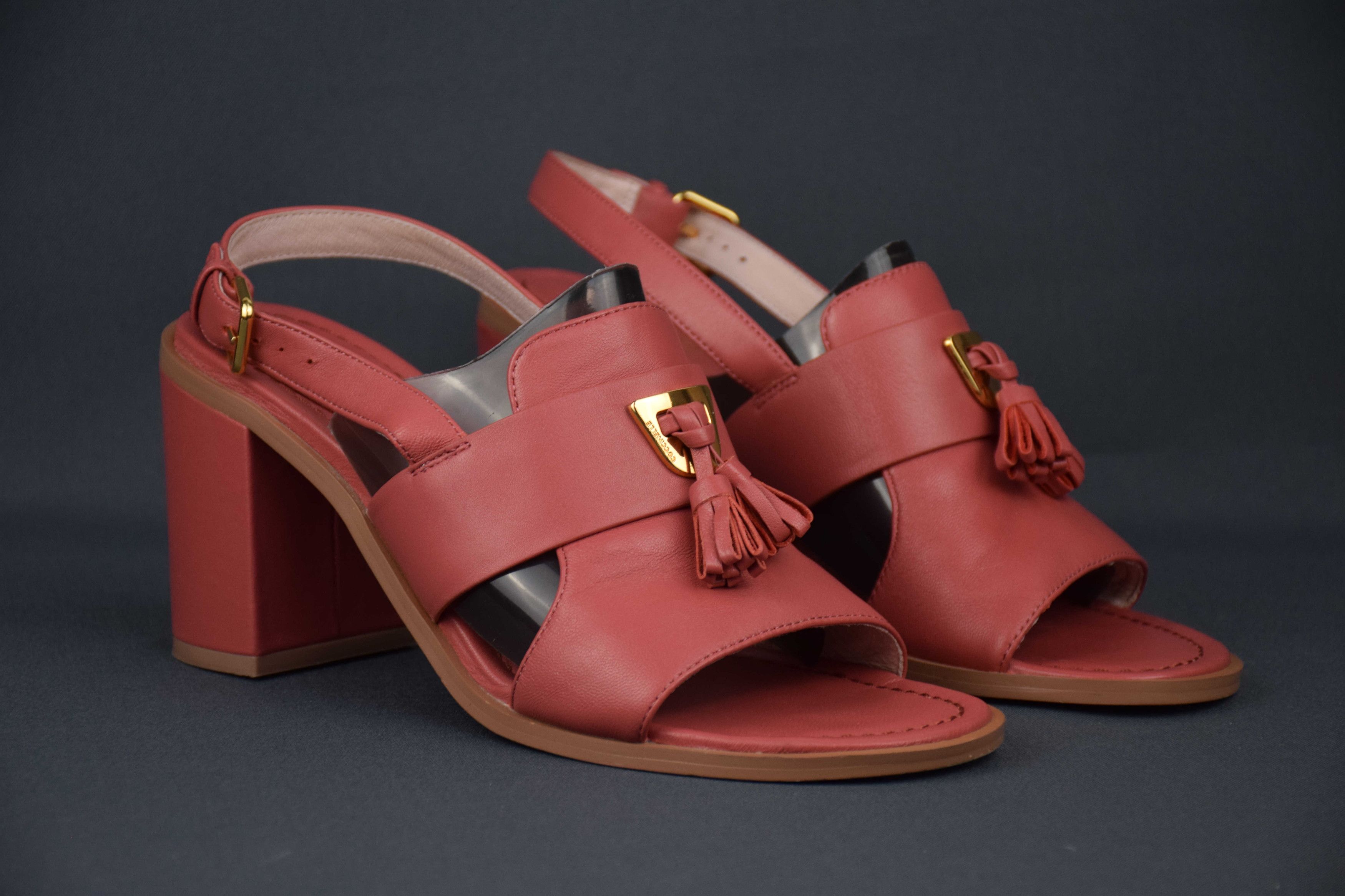Other Coccinelle Beat Selleria Sandals Leather US 8 UK 7 EU 40 Size US 8 / IT 38 - 1 Thumbnail