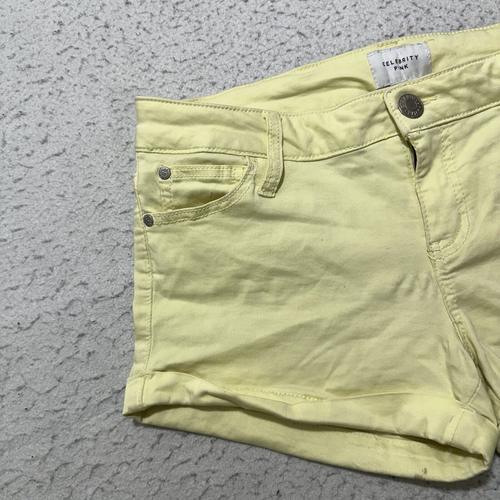 Other Celebrity Pink 7 / 28 Jean Shorts 3" Inseam Yellow Size 32" / US 10 / IT 46 - 4 Thumbnail