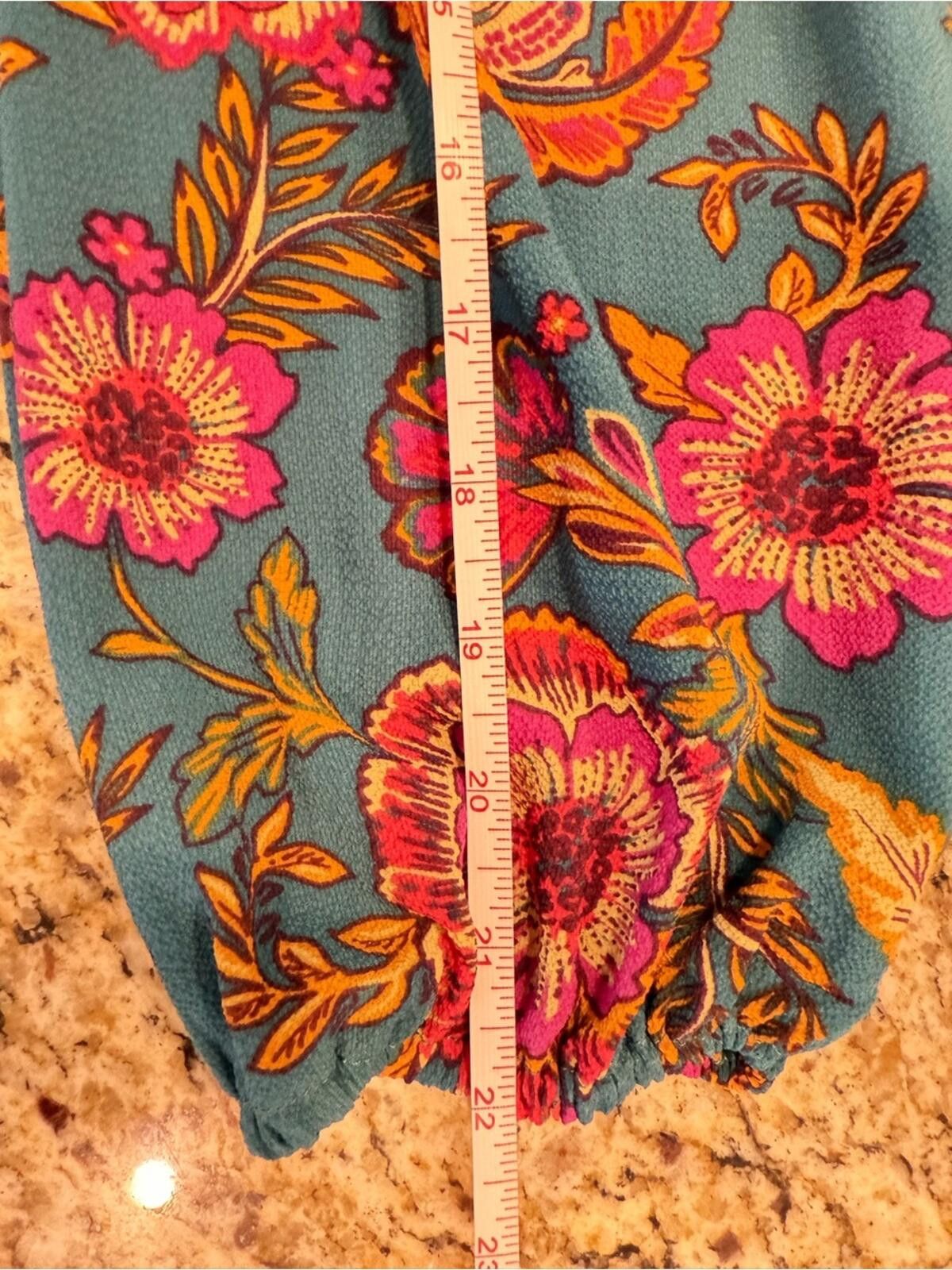 Other Andrew by Unit cold shoulder floral midi sheath dress SZ LG Size L / US 10 / IT 46 - 11 Thumbnail