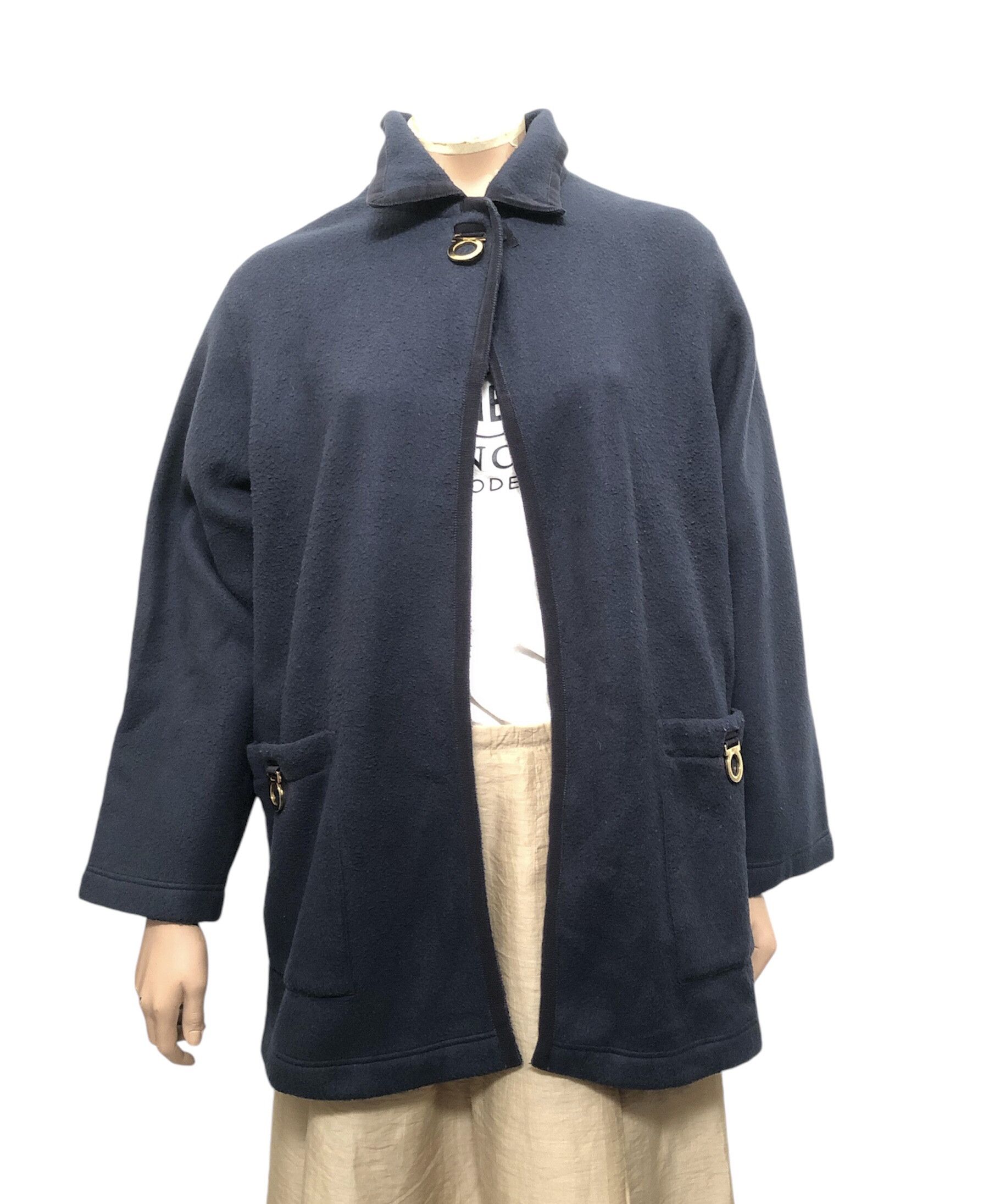 Salvatore Ferragamo × Vintage Vintage Salvatore Ferragamo Fleece Coat Size M / US 6-8 / IT 42-44 - 1 Thumbnail