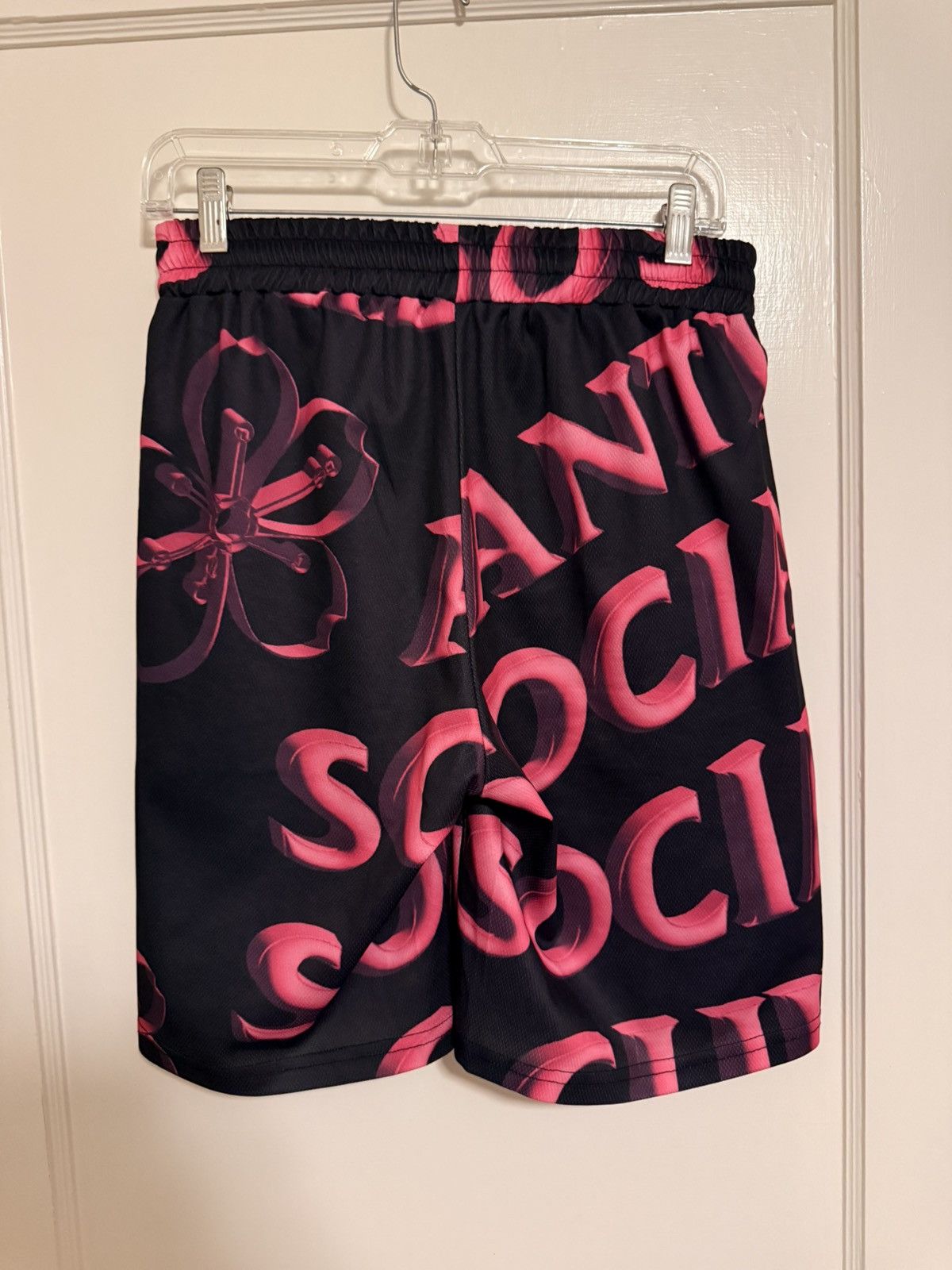 Anti Social Social Club Anti Social Social Club Coral Crush Bored Shorts Size US 32 / EU 48 - 2 Thumbnail