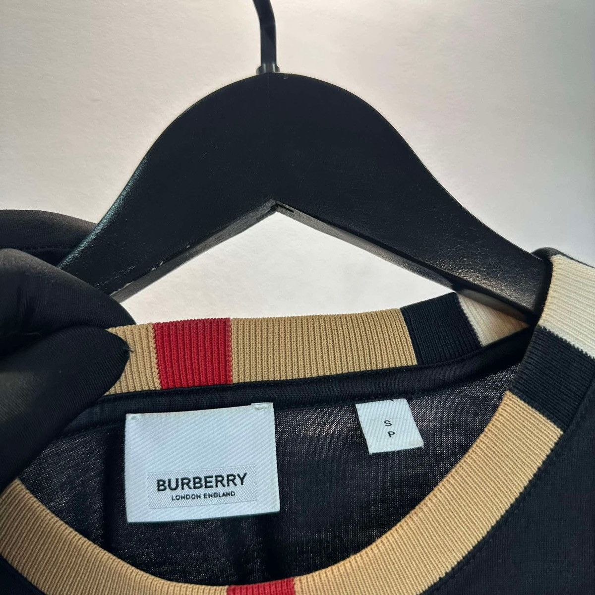 Burberry BUBRERRY NOVA CHECK T SHIRT Size US S / EU 44-46 / 1 - 3 Thumbnail