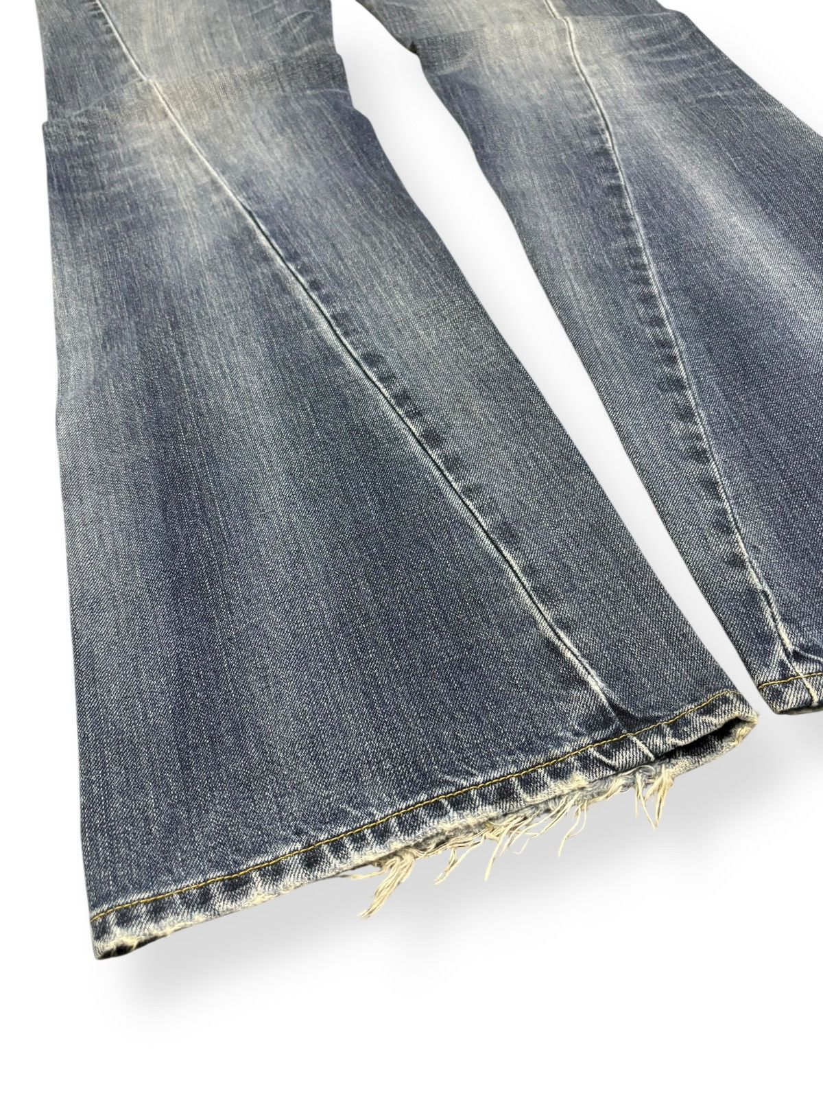 Lee Vintage Lee Riders Twisted Leg Flare Distressed Jeans Size US 32 / EU 48 - 7 Thumbnail