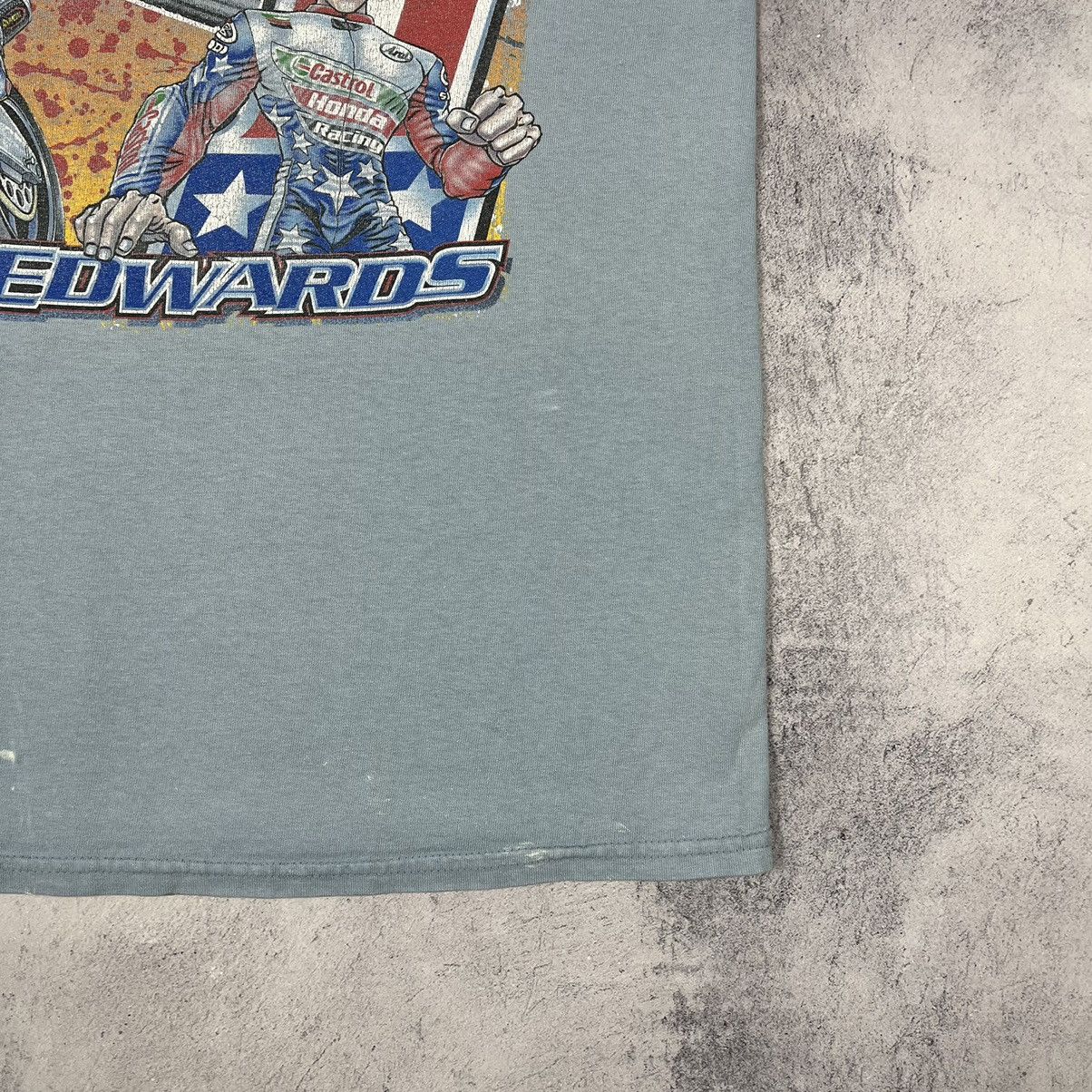 Vintage Vintage Colin Edwards World Champion Honda racing tee 00’s Size US L / EU 52-54 / 3 - 7 Thumbnail