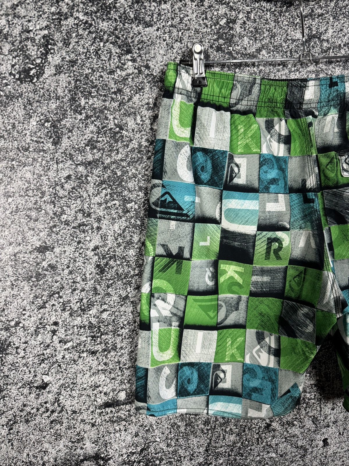 Quiksilver Quiksilver Board Shorts Swim Trunks Green Graphic Print Surf Size US 34 / EU 50 - 11 Thumbnail