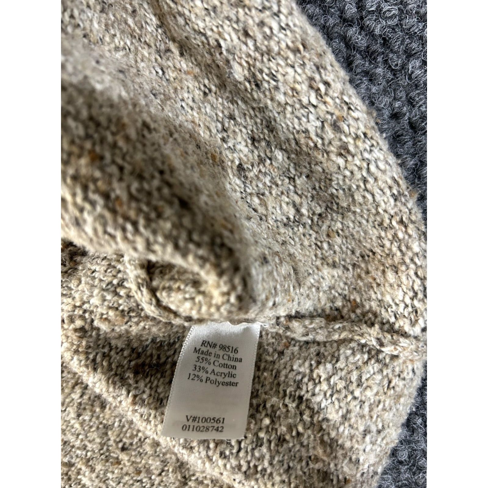 Coldwater Creek Coldwater Creek Sweater Adult Small Beige V-Neck Pullover Pointelle Long Sleeve Knit Womens Size S / US 4 / IT 40 - 6 Thumbnail
