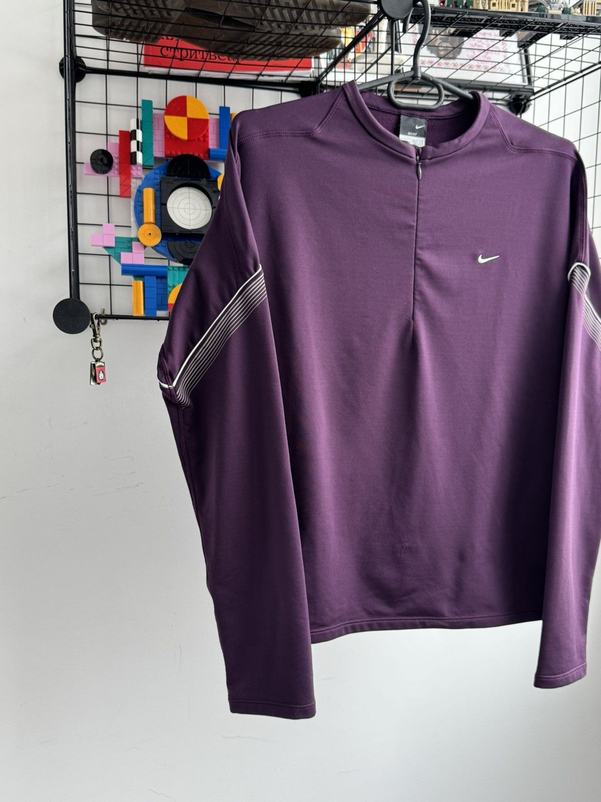 Nike Vintage Nike Dri Fit Thermal Running Long Sleeve Size US S / EU 44-46 / 1 - 2 Thumbnail