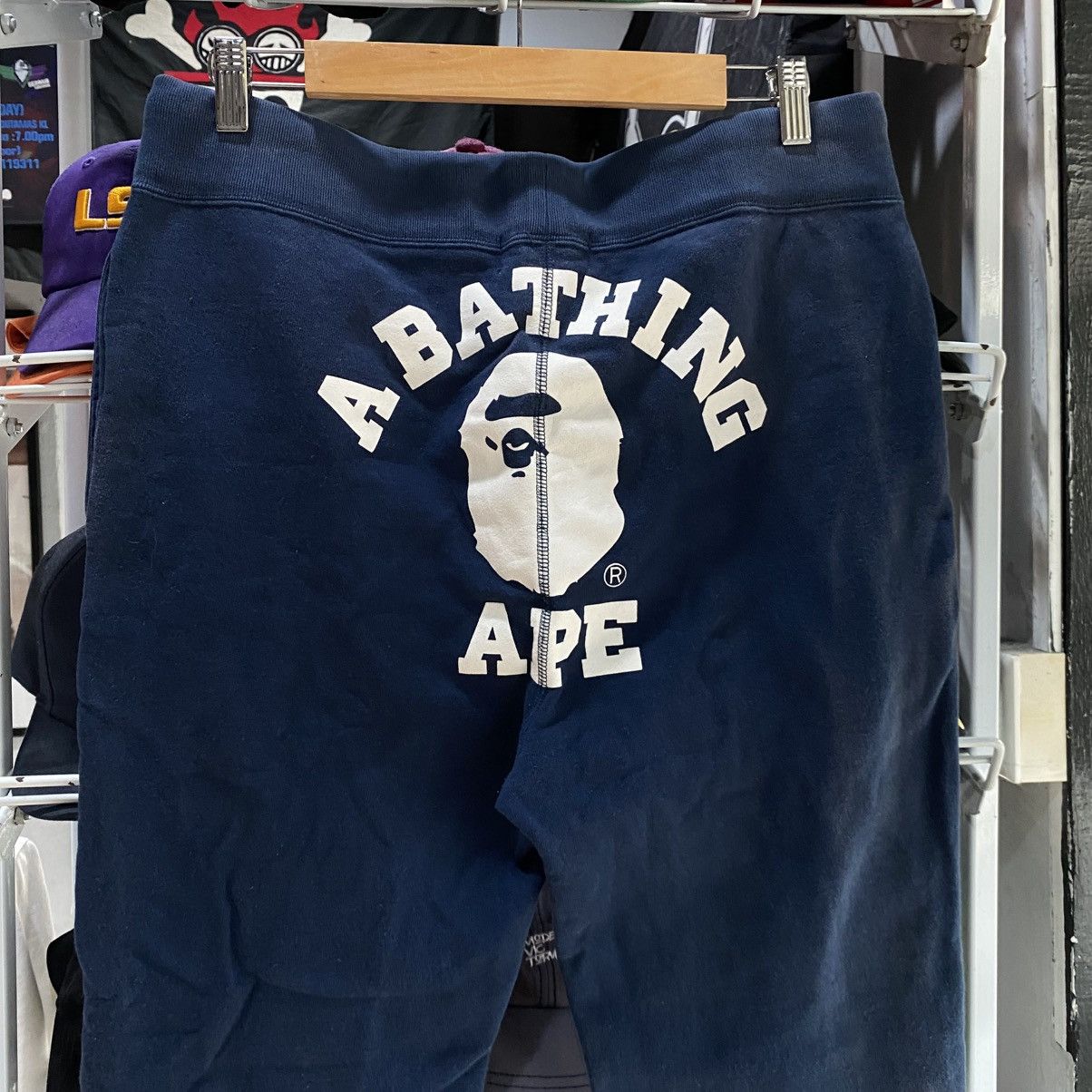 Bape Bape Bathing Ape Logo Back Sweatpants Navy Blue Sz. L Size US 34 / EU 50 - 3 Thumbnail