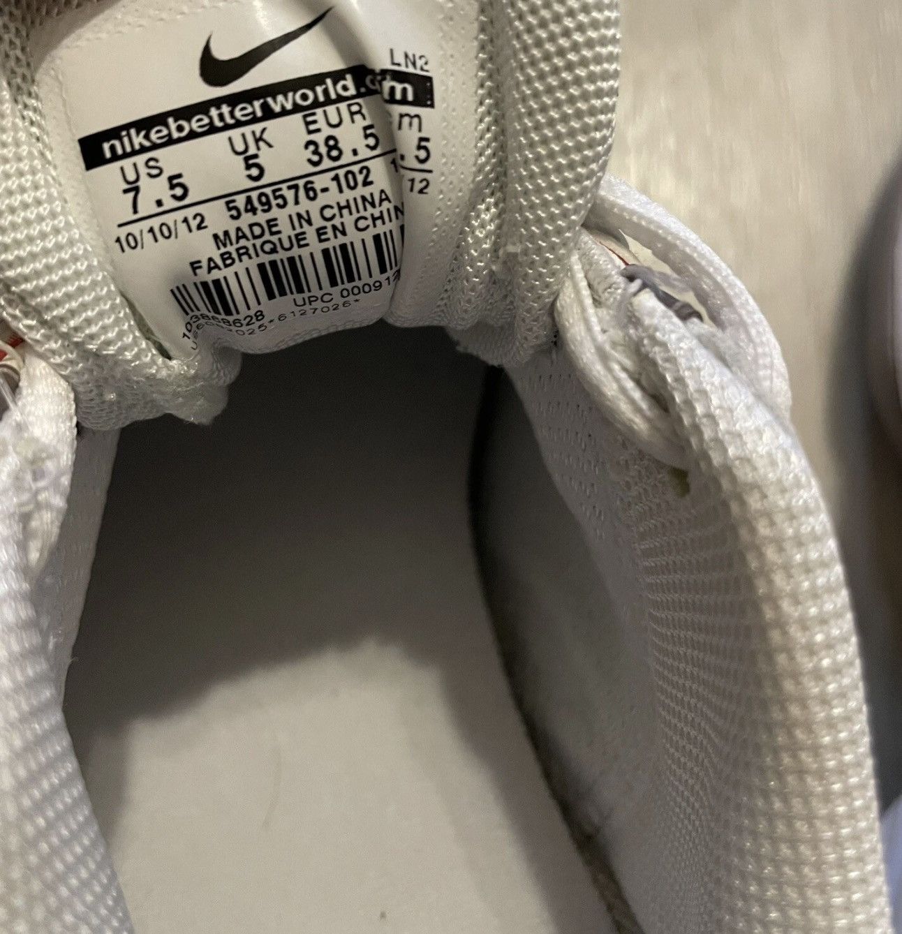 Nike NWT Nike Air Women’s Golf Shoes 549576-102 Sz 7.5 Size US 7.5 / IT 37.5 - 3 Thumbnail