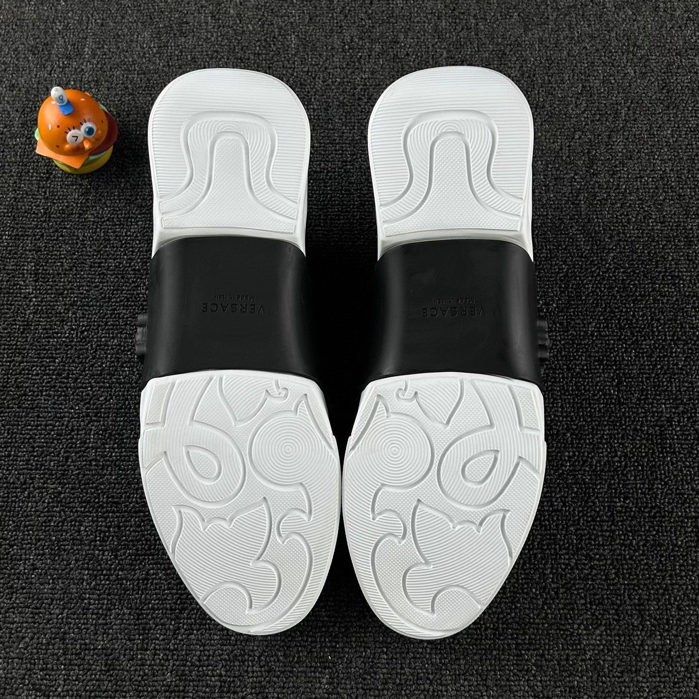 Versace Versace Black High Top Sneakers 42 Size US 9 / EU 42 - 6 Thumbnail