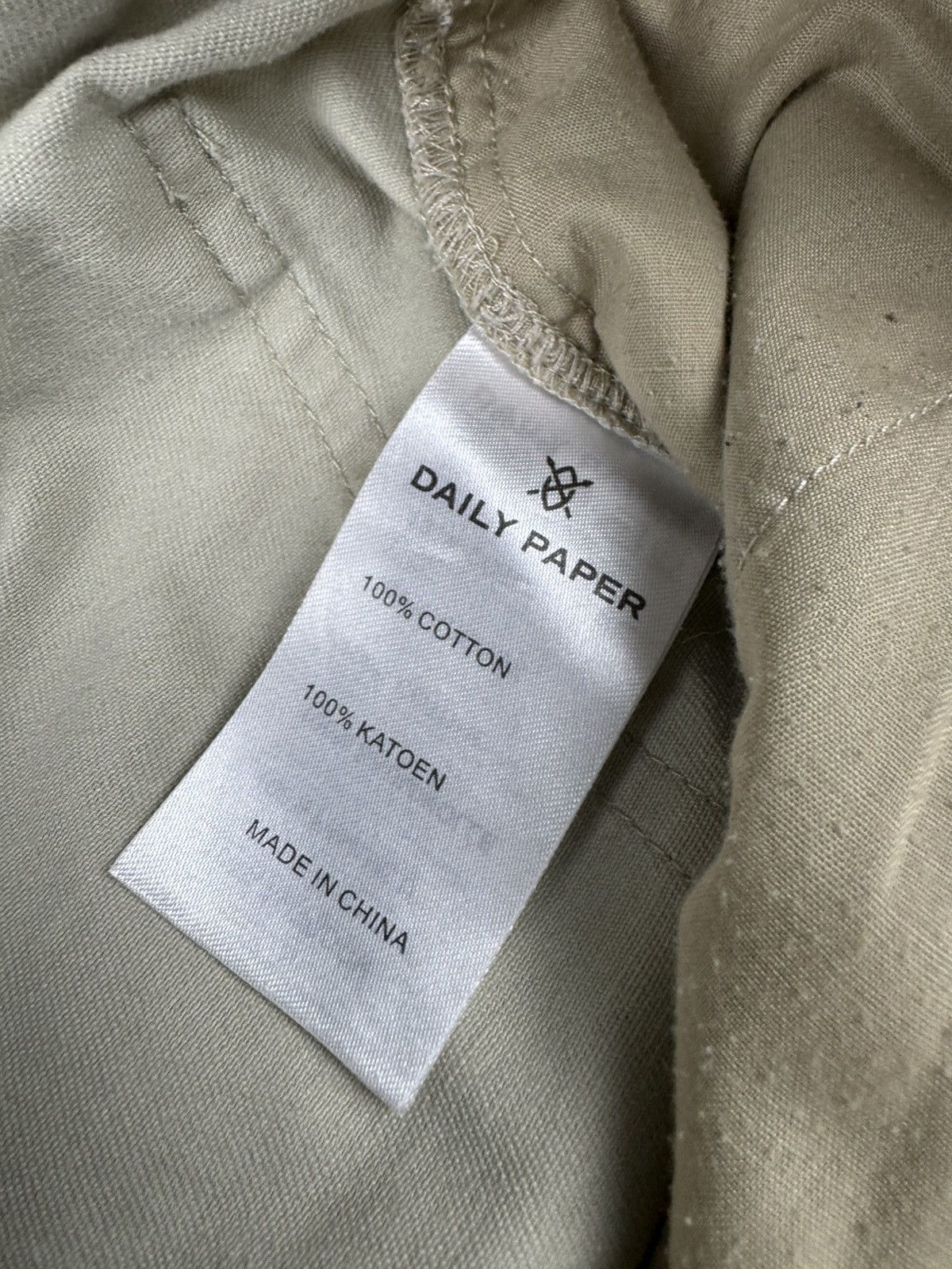 Daily Paper Daily Paper patchwork cargo style logo shorts earth tones Size US 30 / EU 46 - 11 Thumbnail