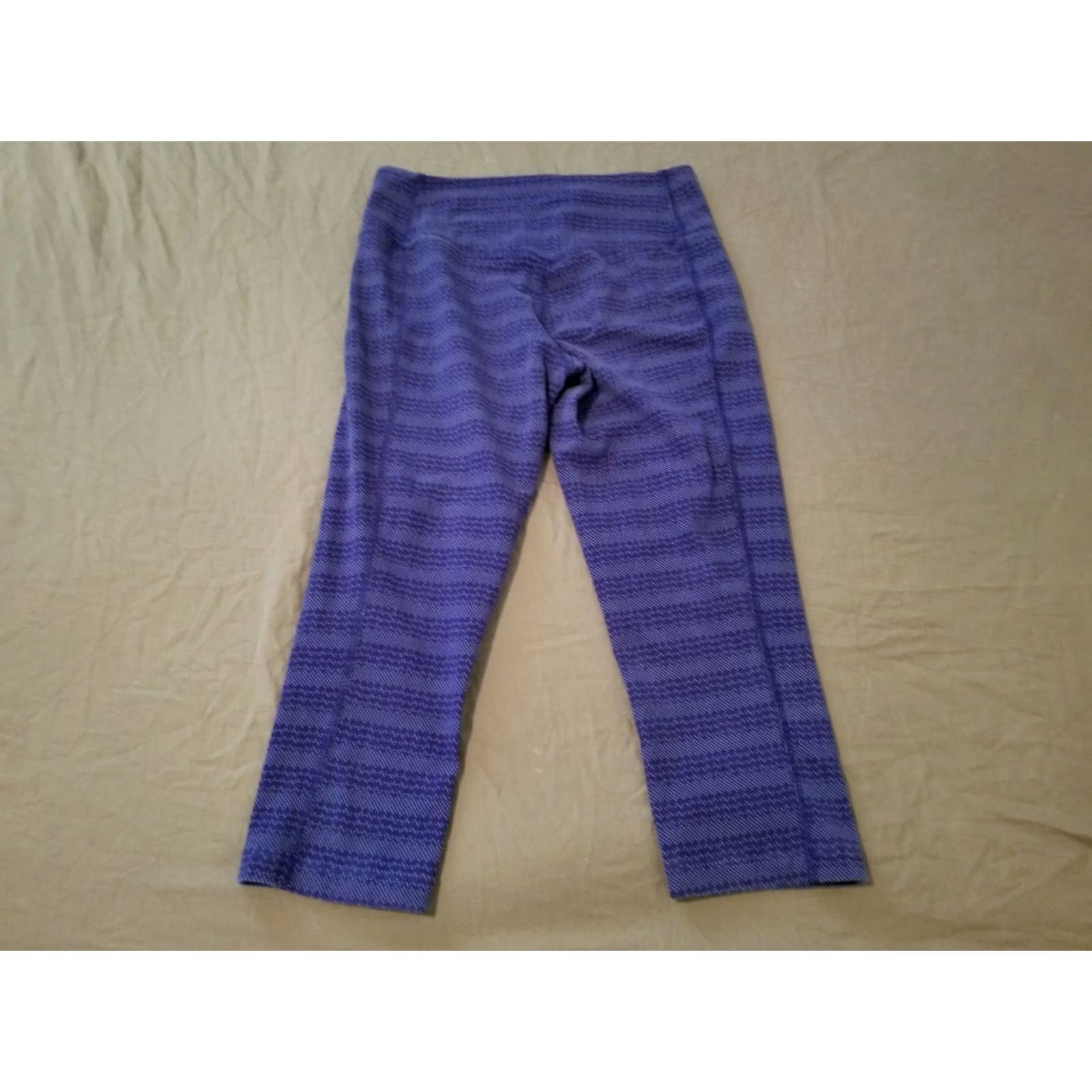 Nike Nike Womens Pants S Small Purple Athletic Gym Workout Capri Size 28" / US 6 / IT 42 - 2 Thumbnail