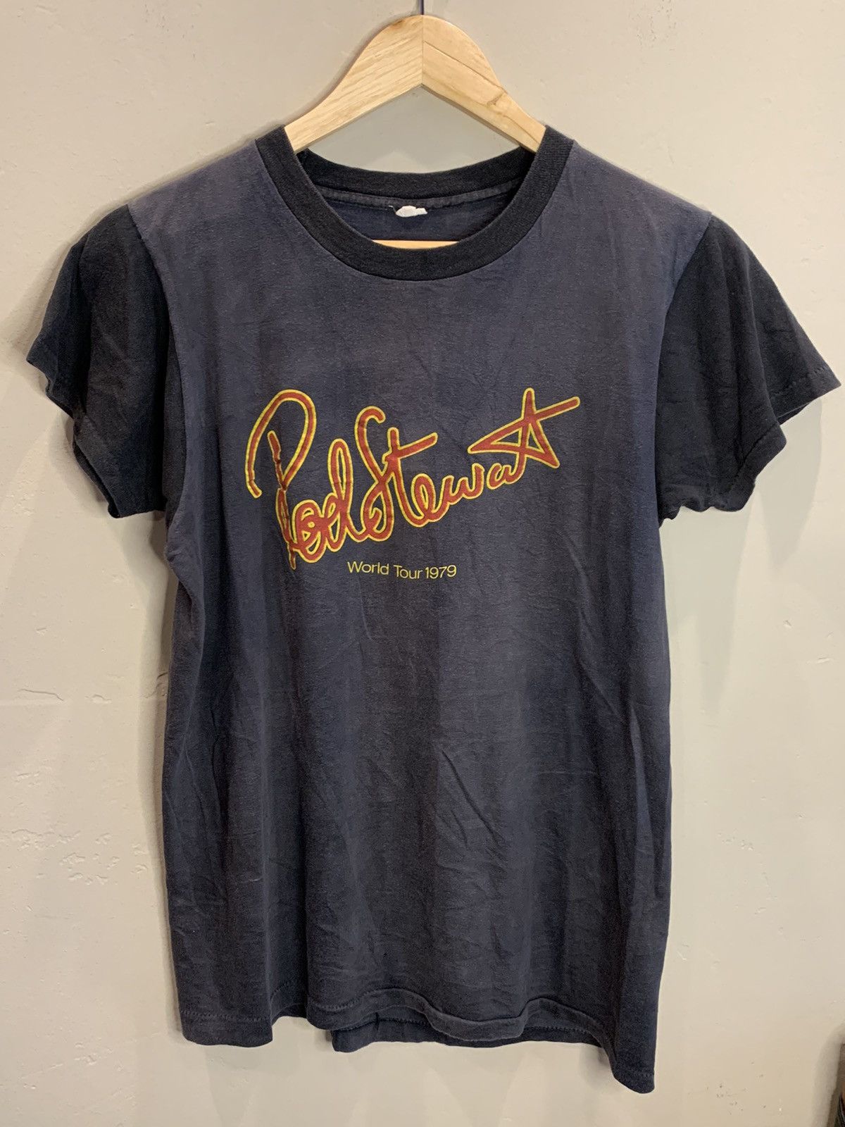 Band Tees × Vintage *RARE* Vintage 1979 Rod Stewart Blondes More Fun Tour Shirt Size US M / EU 48-50 / 2 - 1 Thumbnail