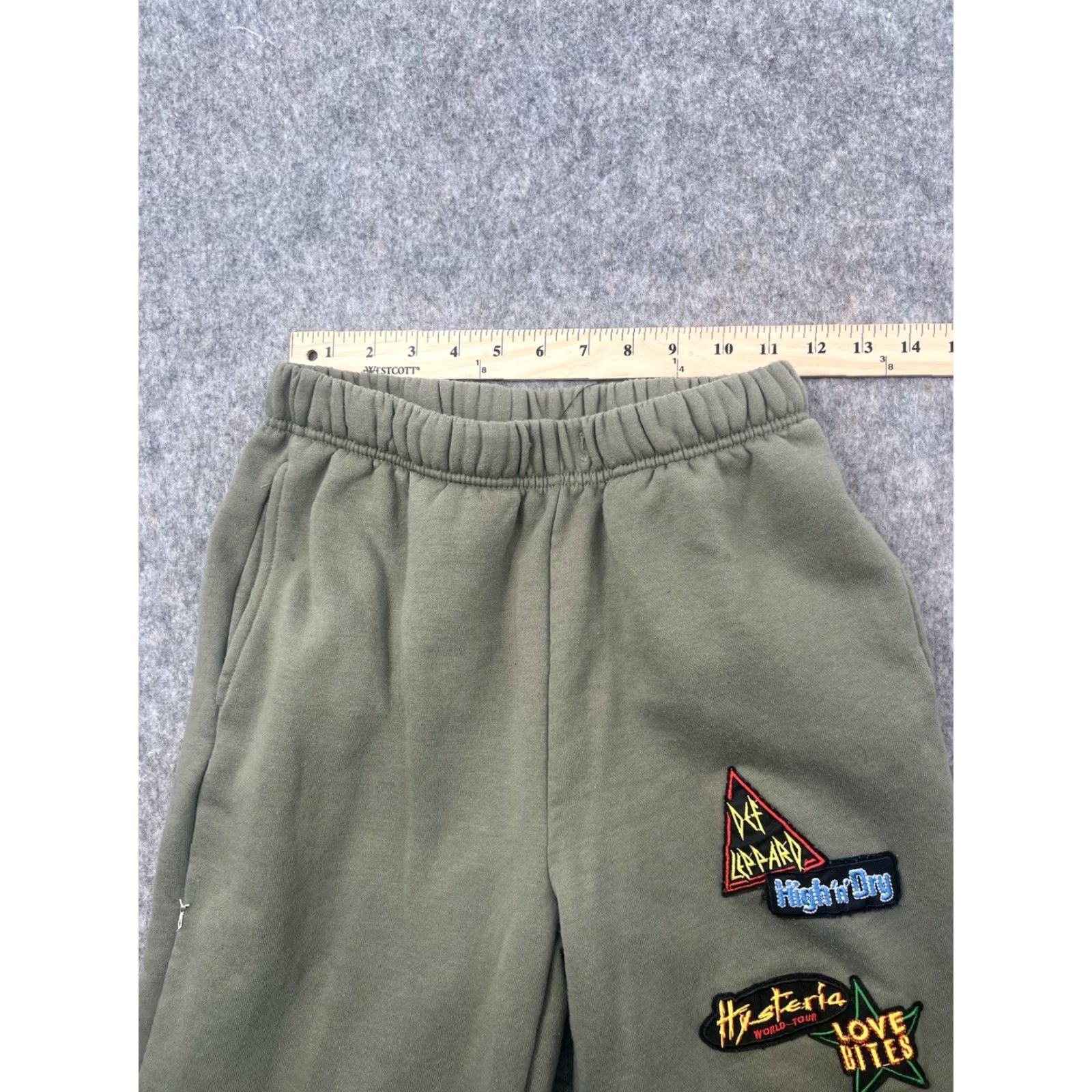 Vintage VINTAGE Vinyl Icon Sweatpants Green Def Leppard Patches Logo Comfort Adult Size S Regular Men Pants Night 27in Inseam Size US 29 - 2 Thumbnail