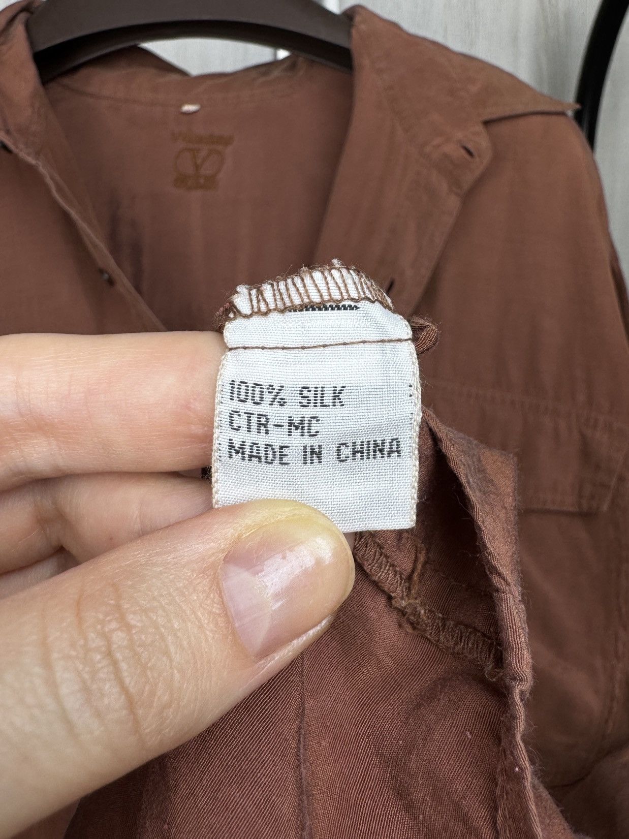 Valentino Valentino Uomo vintage brown rare silk ss shirt size XL Size US XL / EU 56 / 4 - 12 Thumbnail